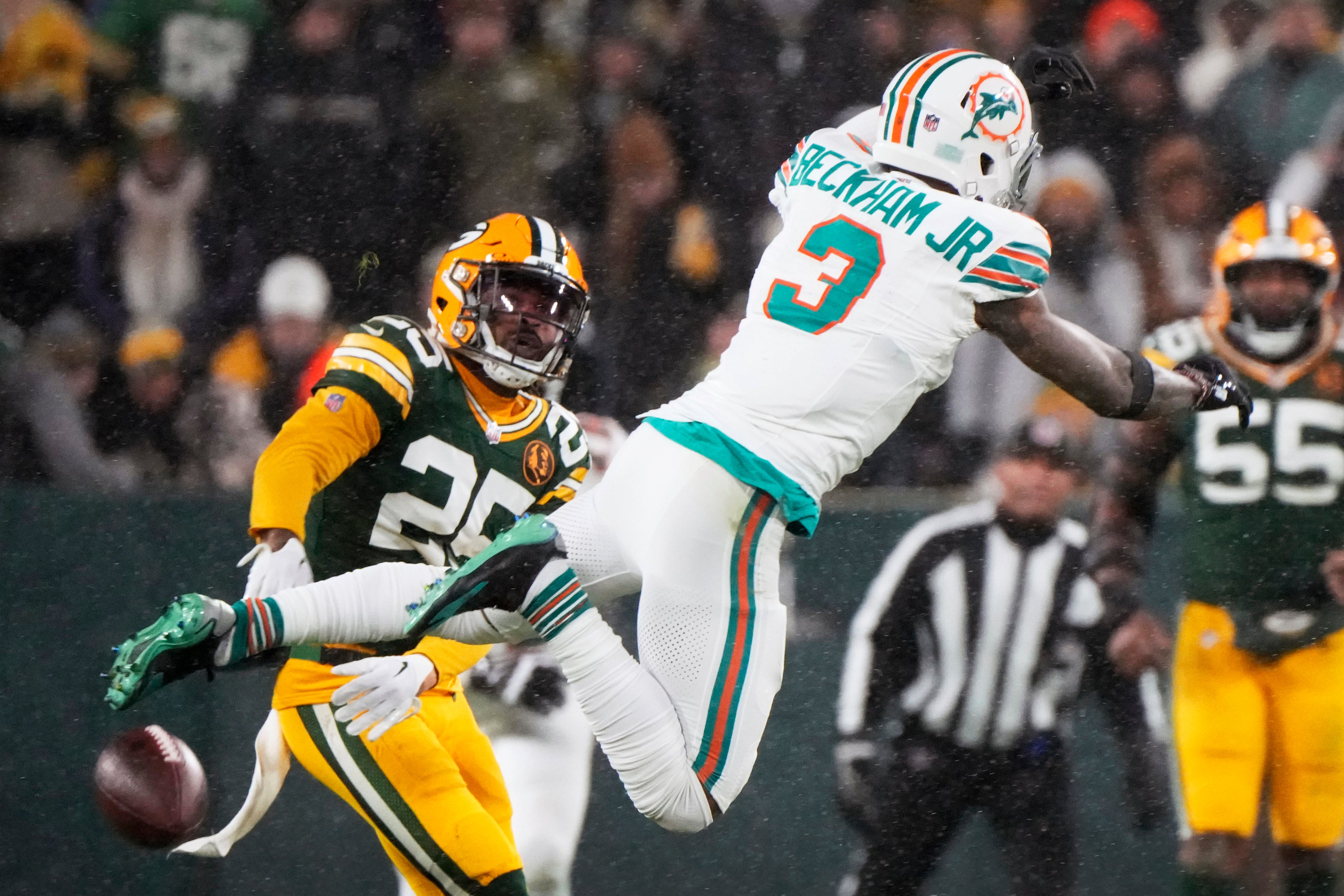 Dolphins Packers Football