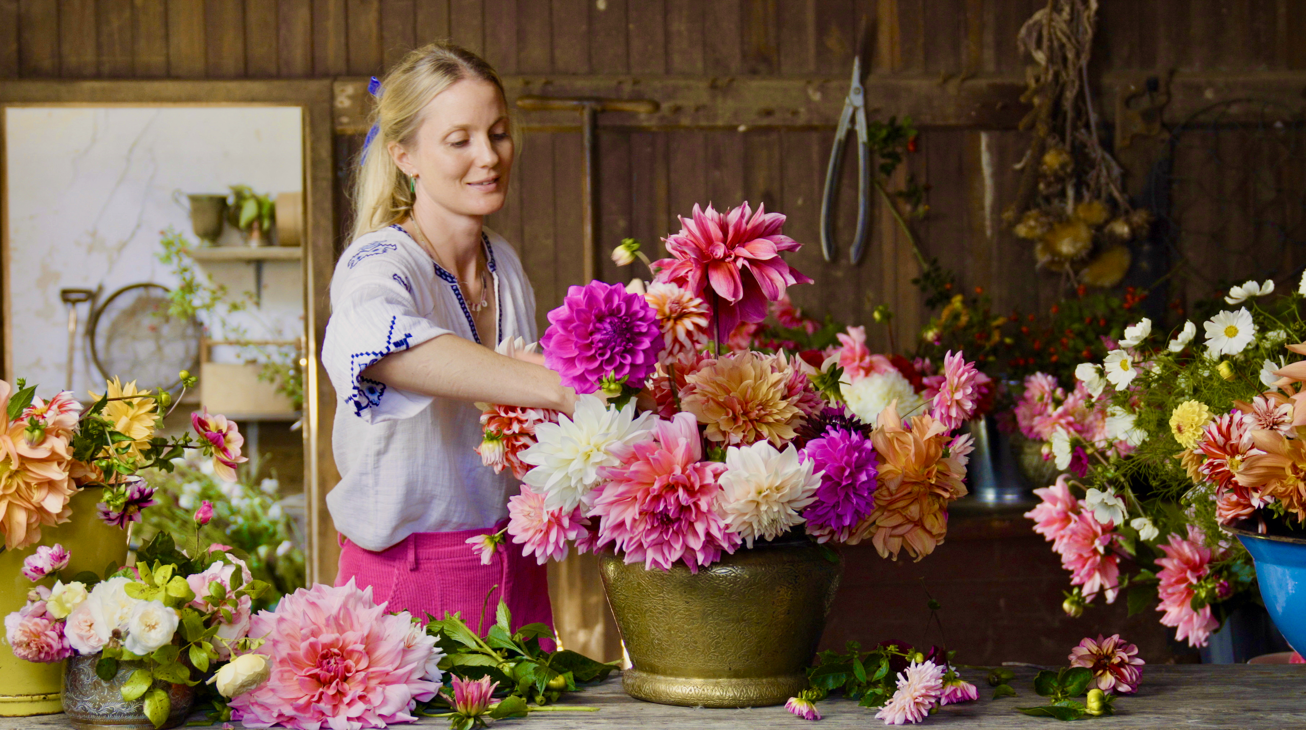 For the home crafter, garden enthusiast or aspiring sommelier in your life, give the gift of joyful learning with online courses