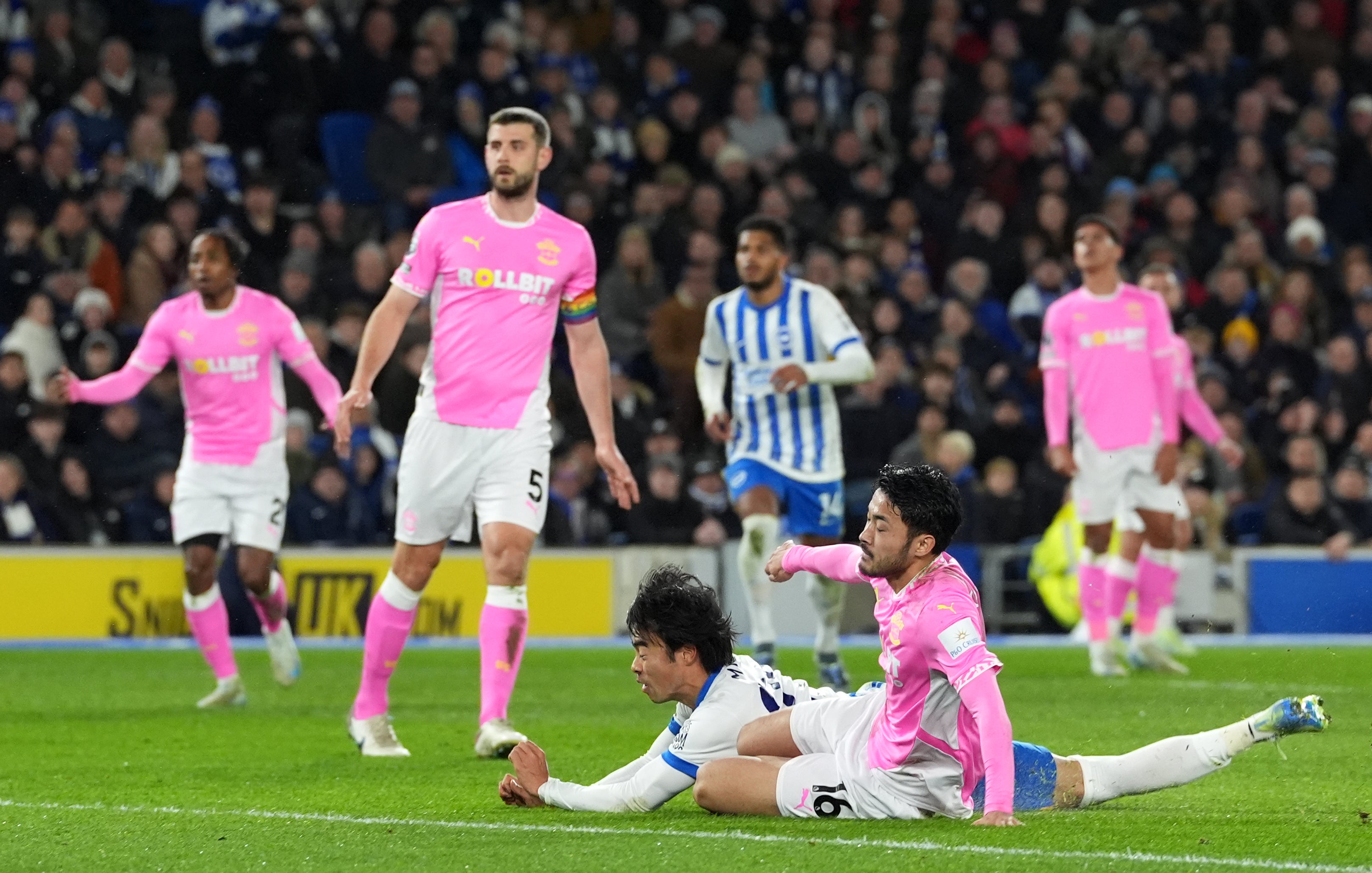 Kaoru Mitoma, centre, scored Brighton’s opener