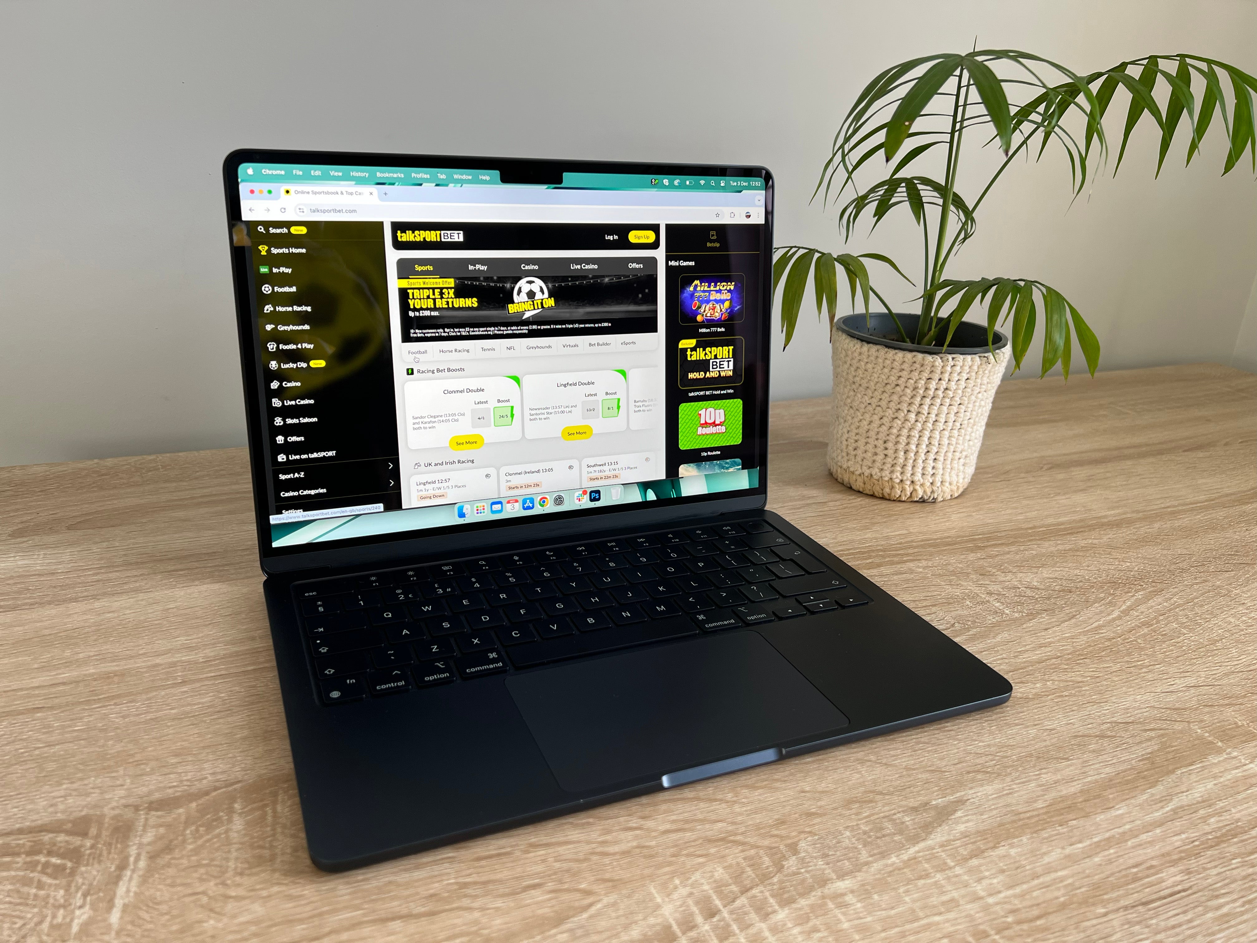 Claim £50 Christmas Bonus on Talksport Bet