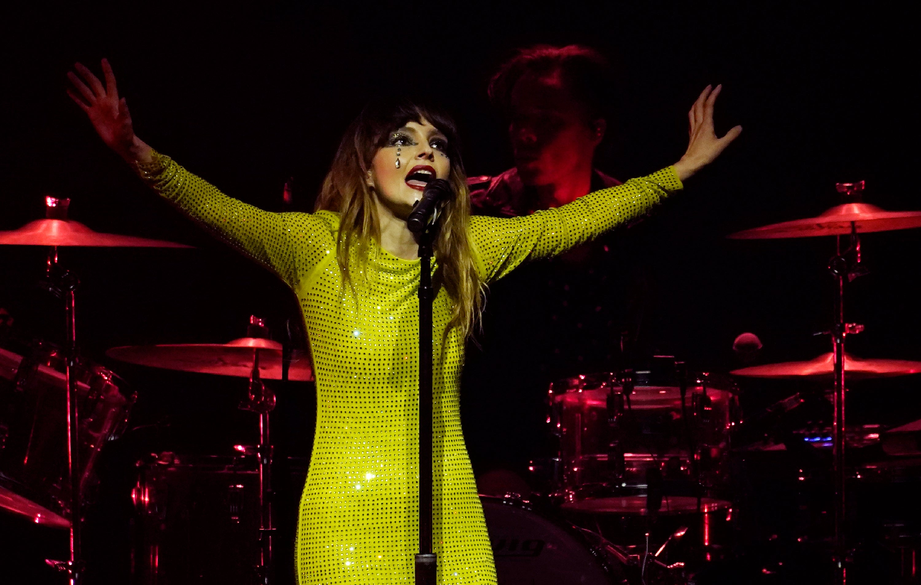 Music - Lauren Mayberry