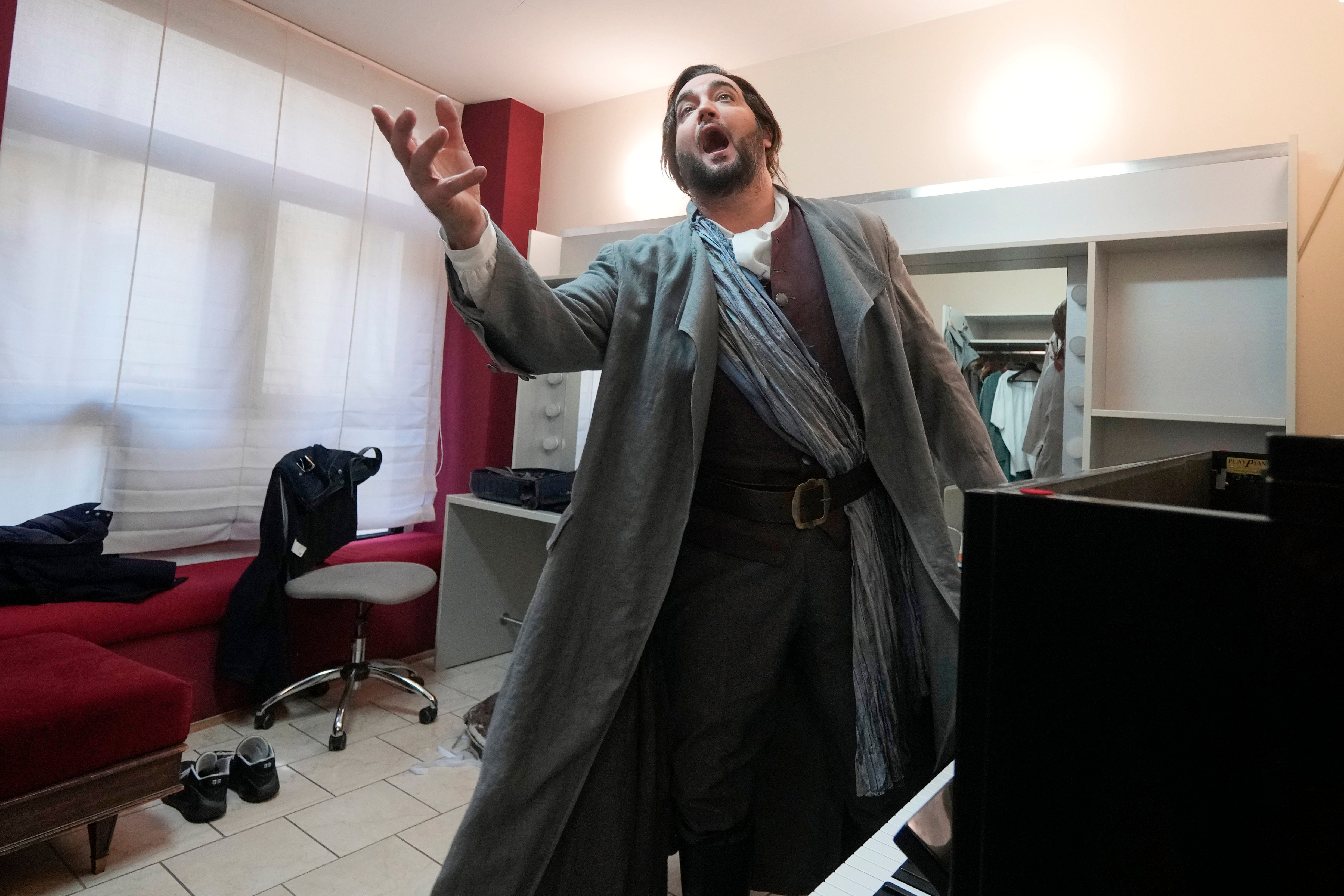 Italy La Scala Tenor