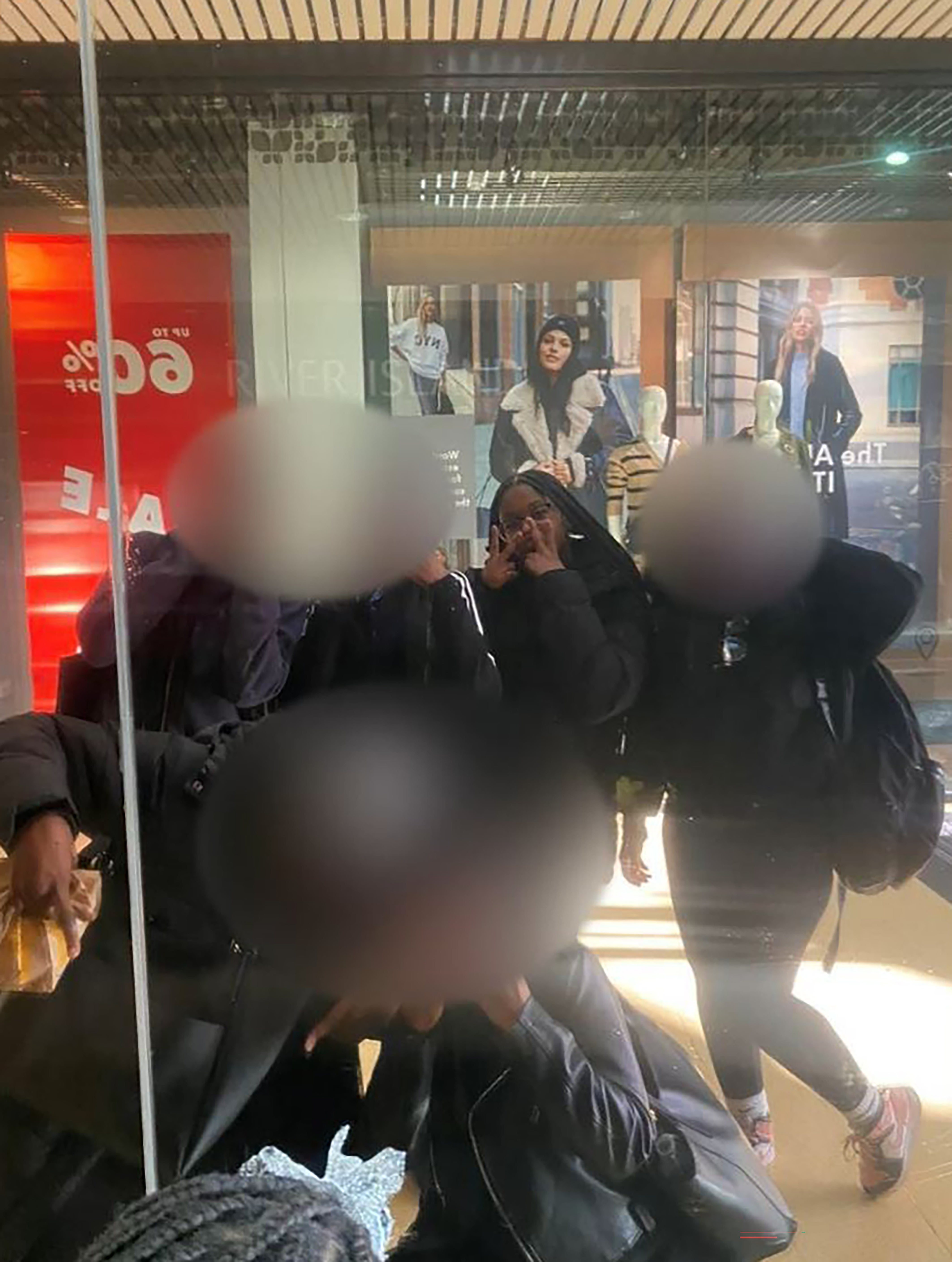 Elianne seen on CCTV with her friends shortly before her death