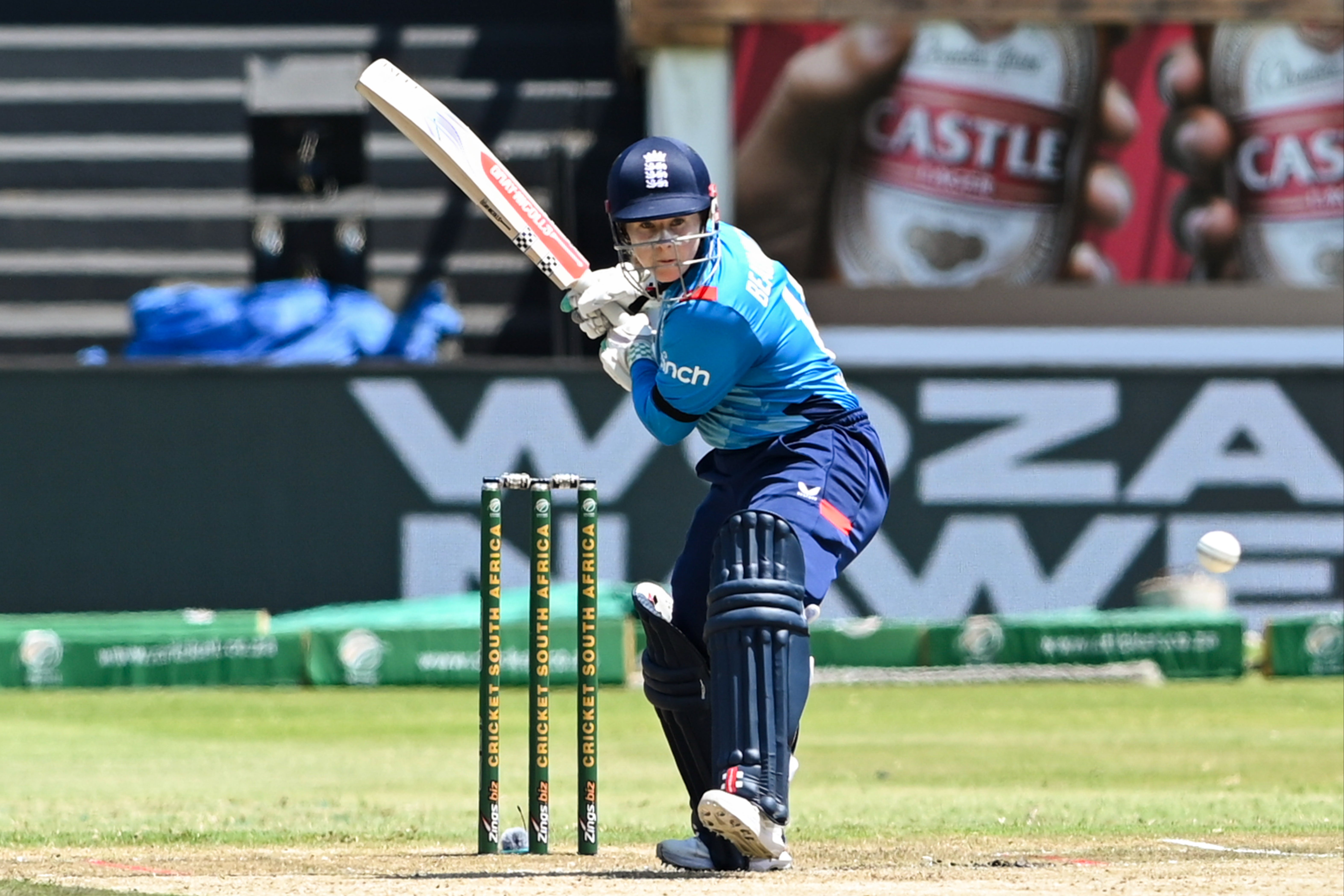 Tammy Beaumont made her fastest ODI 50 to help England to victory