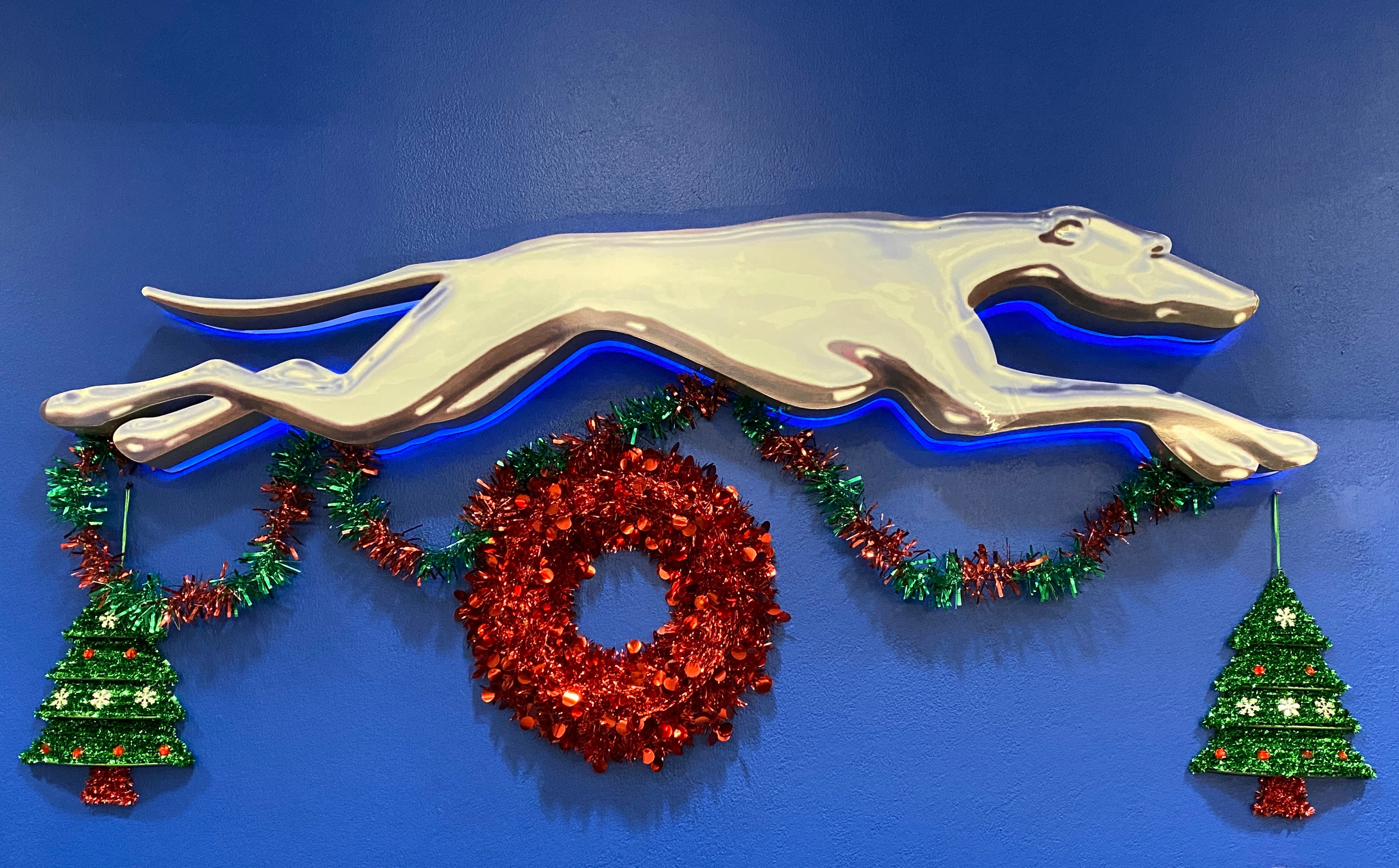 Road runner: Greyhound bus terminal in St Louis getting festive