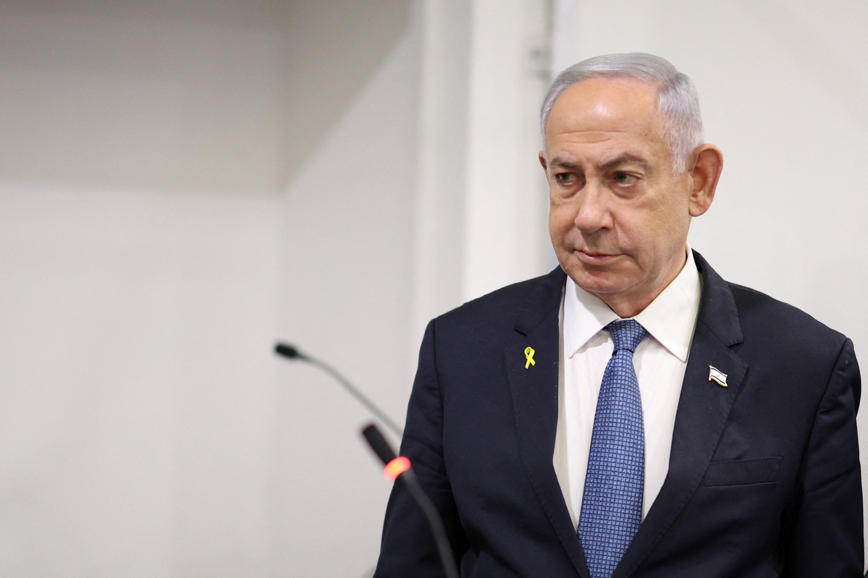 Israeli prime minister Benjamin Netanyahu is on his way to Cairo for talks