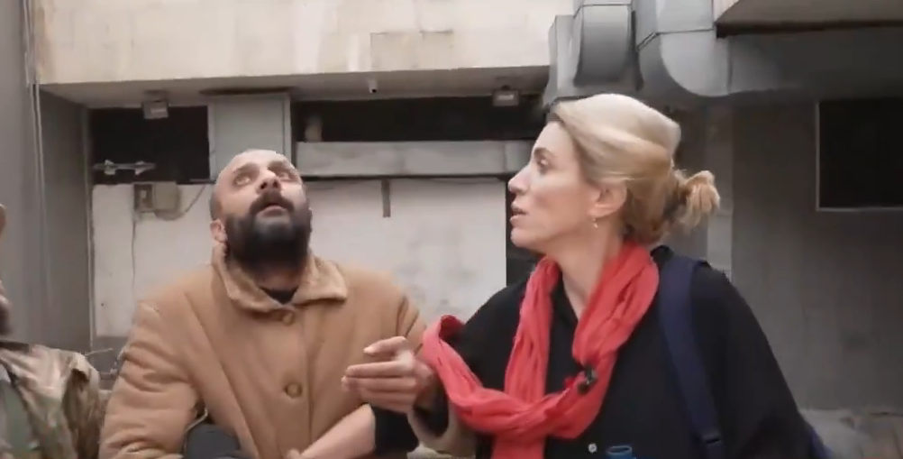 CNN correspondent Clarissa Ward helps a man who was detained in an abandoned Syrian prison. Now, the outlet admits the man provided a false identification