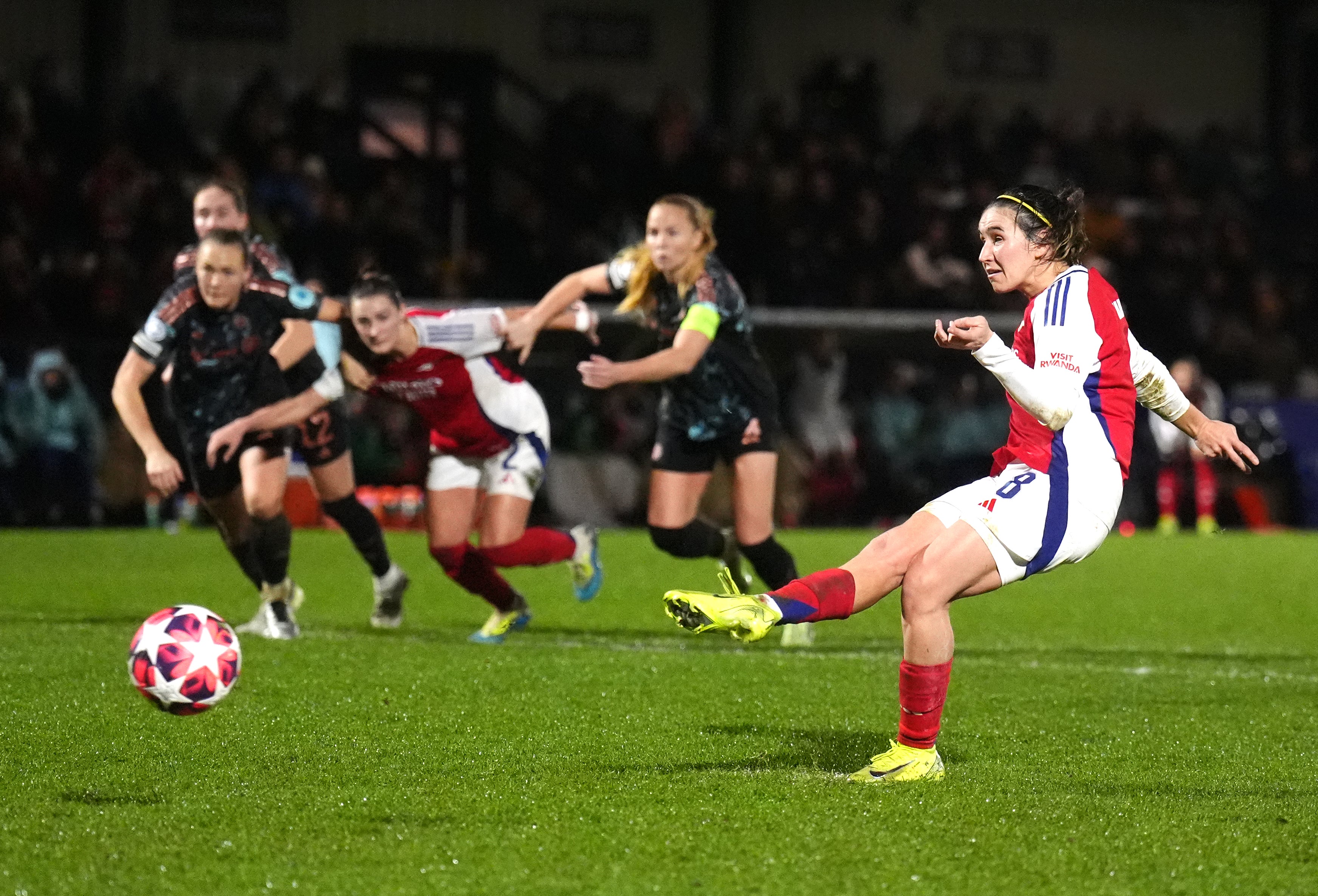 Mariona Caldentey held her nerve from the penalty spot