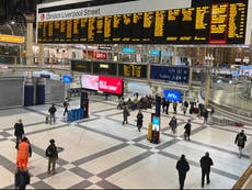 Chaotic start to Christmas getaway as Stansted Express shuts