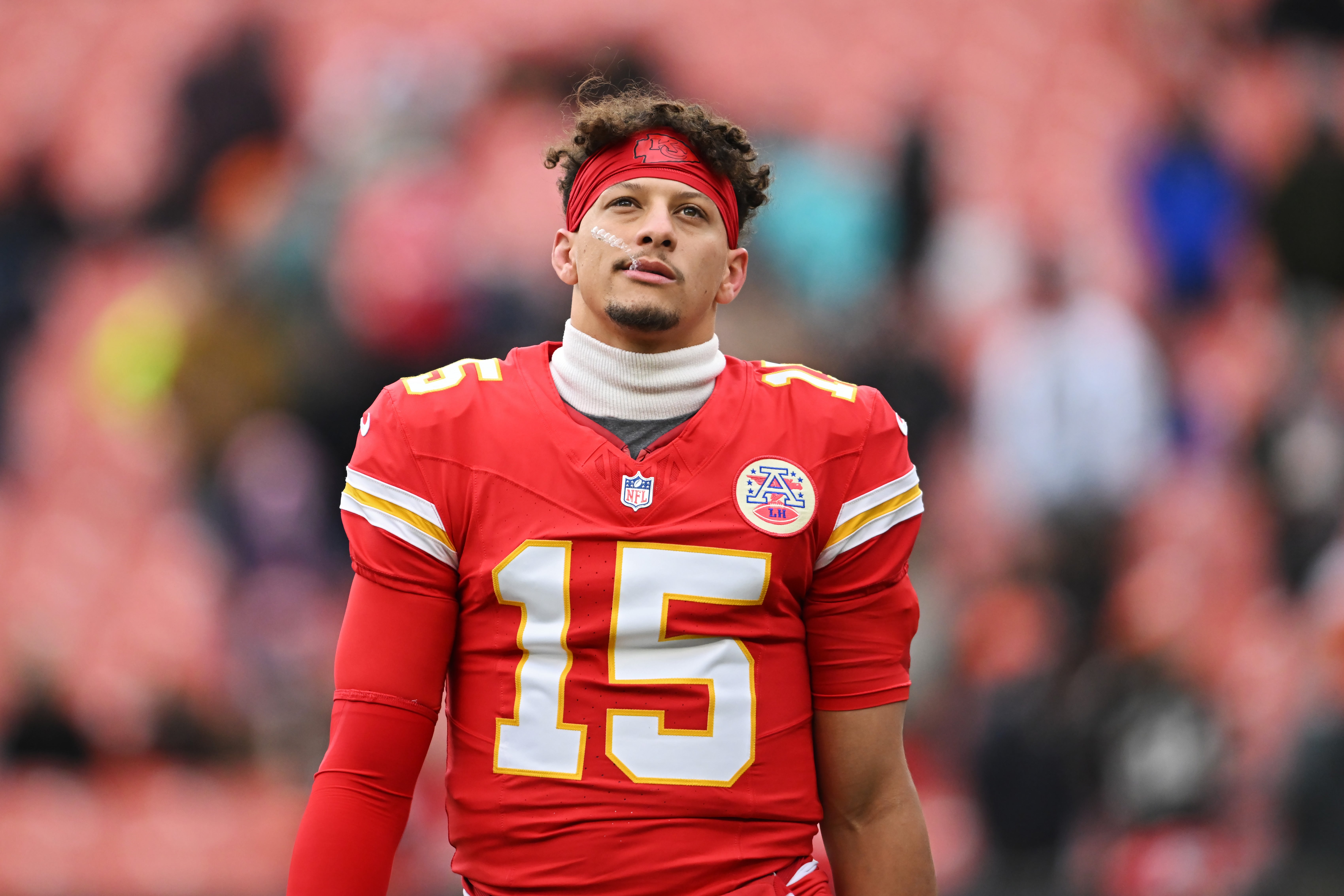 Part of Mahomes’s gift included $999 compression leg attachments