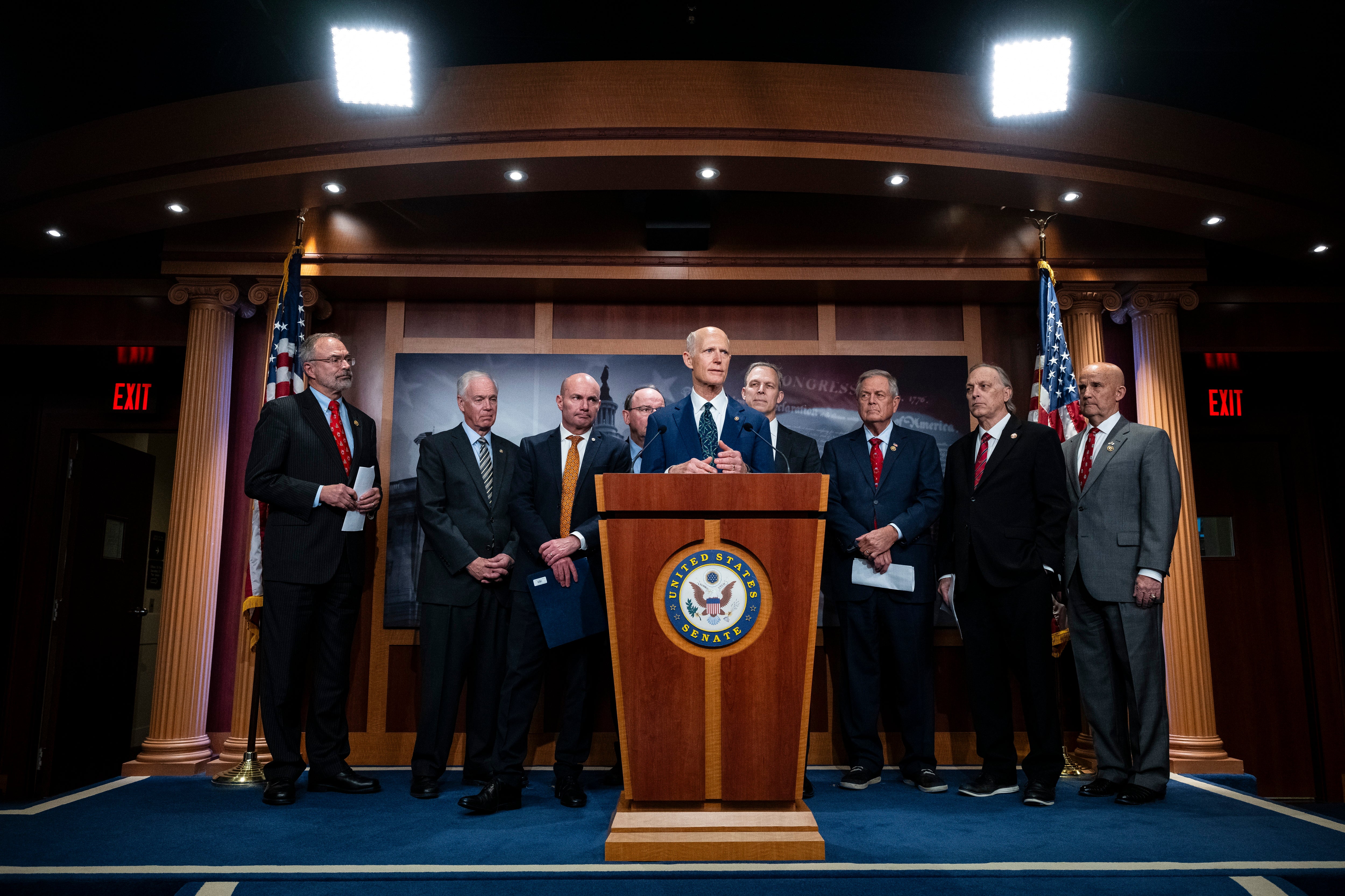 Both parities now eat with those from same side of the policial aisle. Republicans typically bring food from their home state during caucus lunch