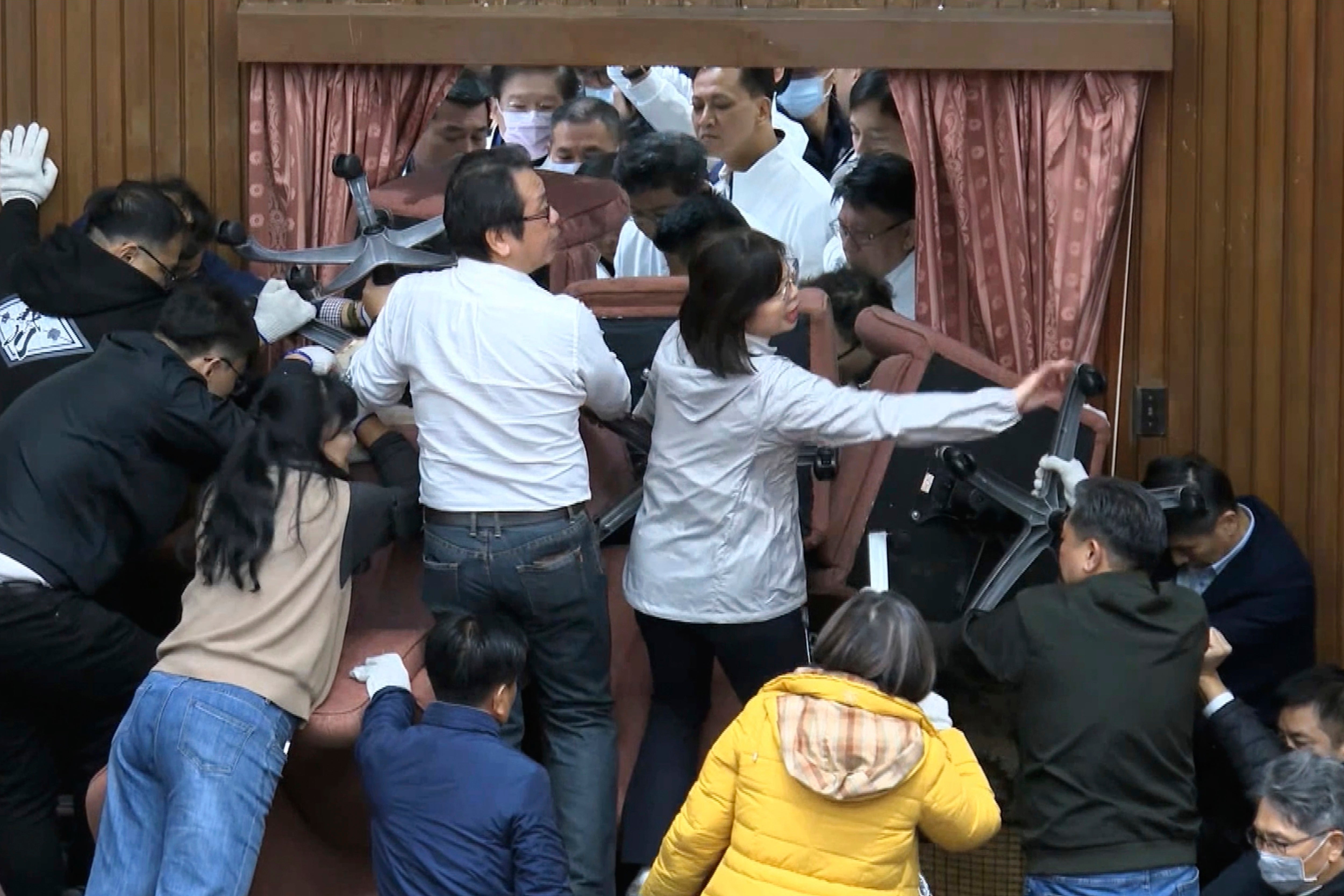 Taiwan Legislature Clash
