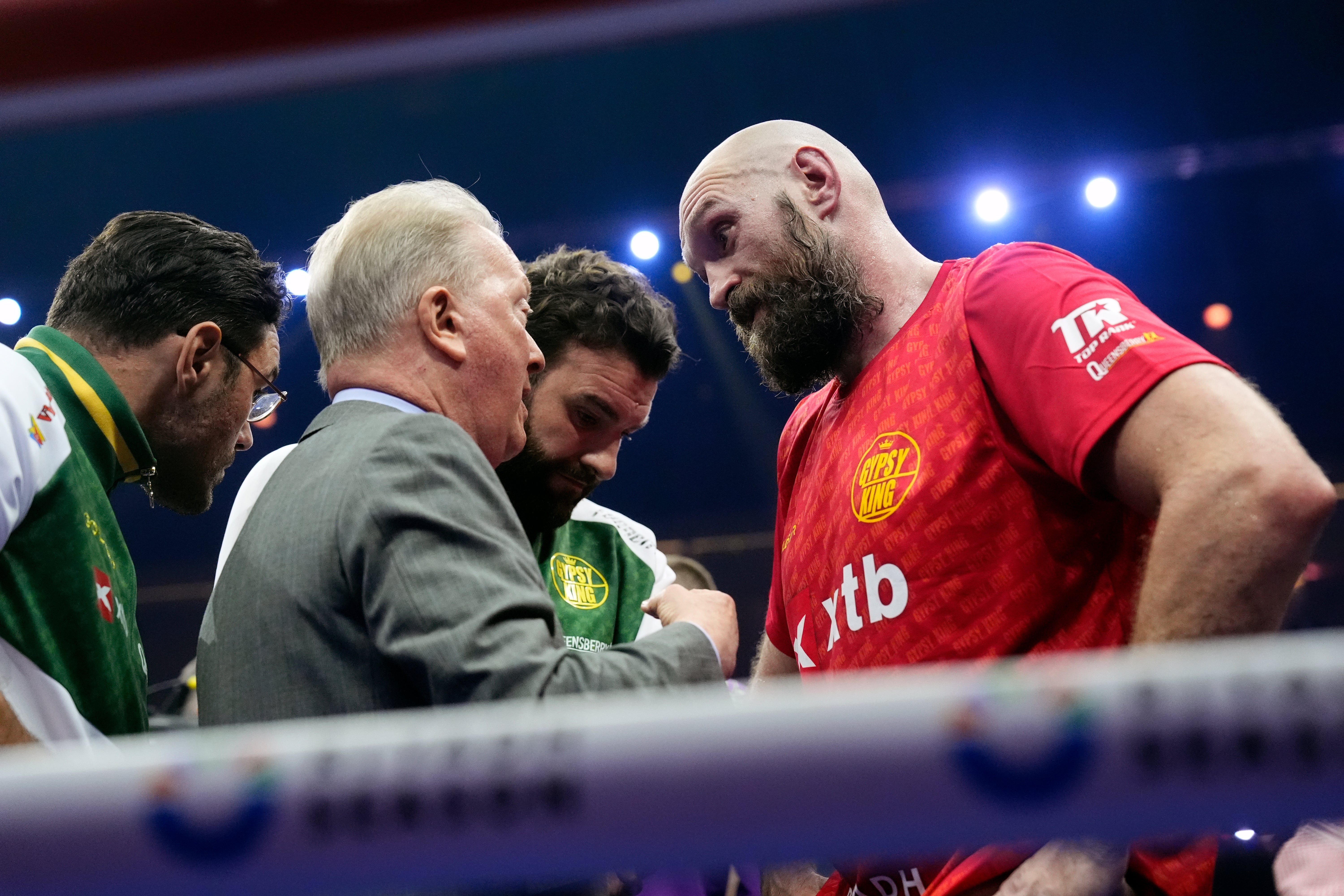 Fury discusses the fight with Frank Warren