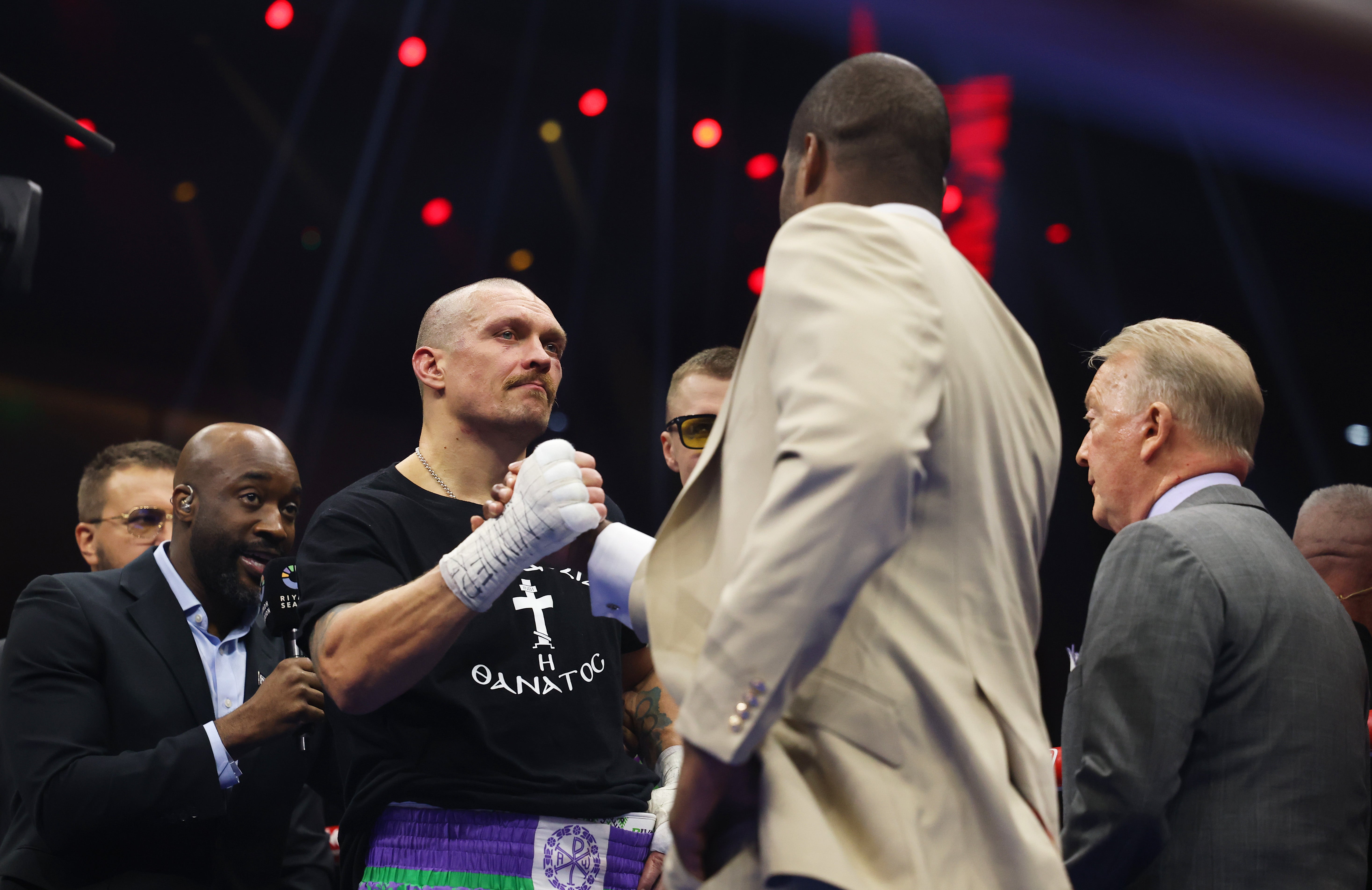 Daniel Dubois stormed the ring to confront Oleksandr Usyk