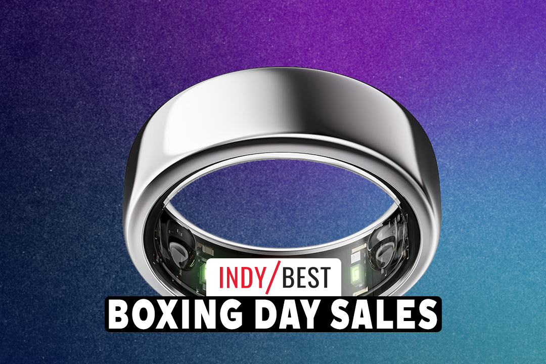 The smart ring is £100 cheaper in the Boxing Day sales