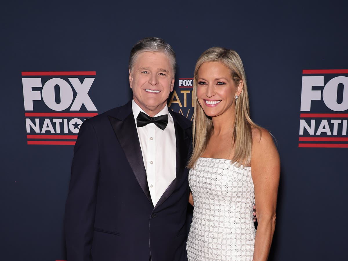 Mar-a-Lago wedding? Fox News hosts Sean Hannity and Ainsley Earhardt