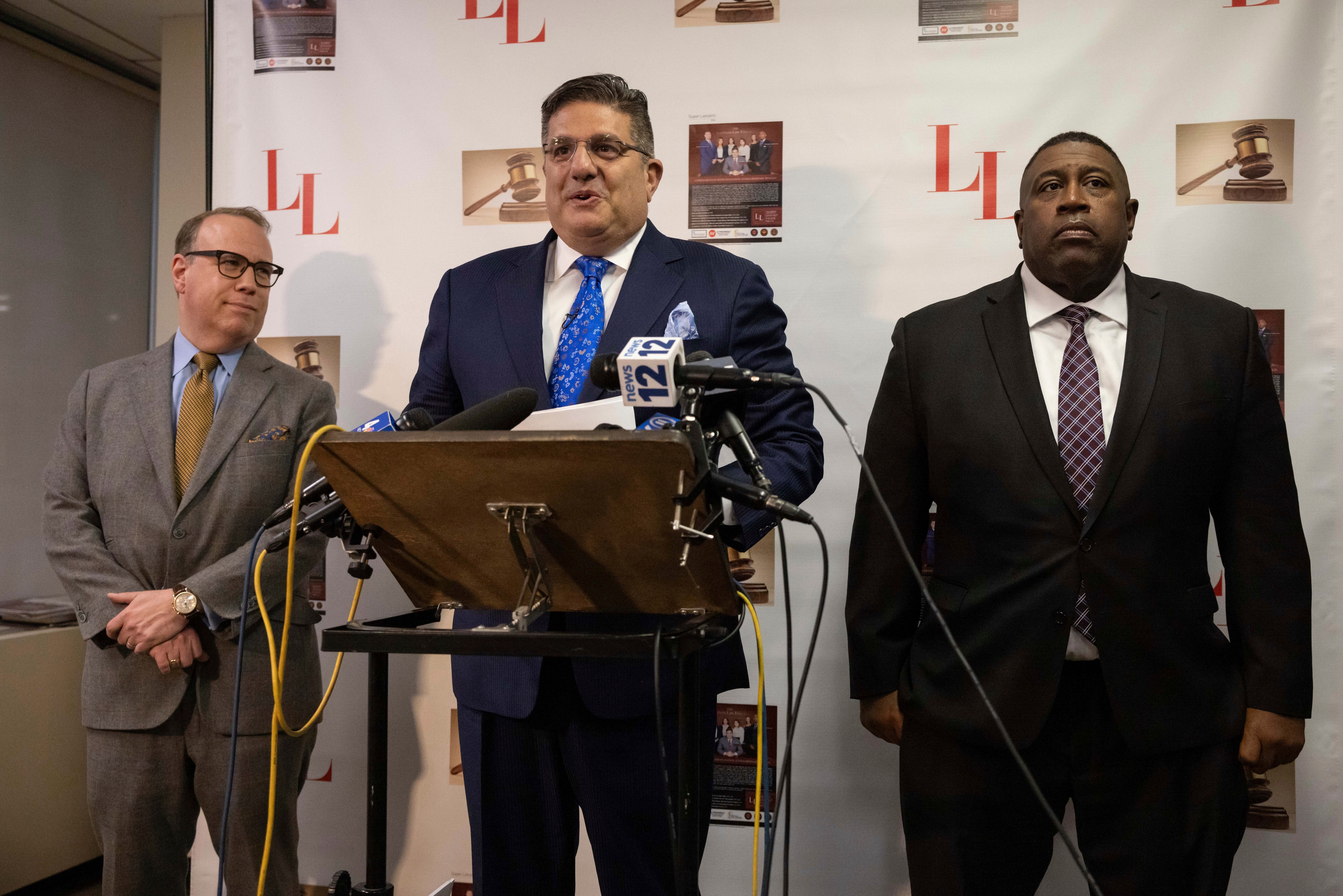 NYPD Top Officer Resigns