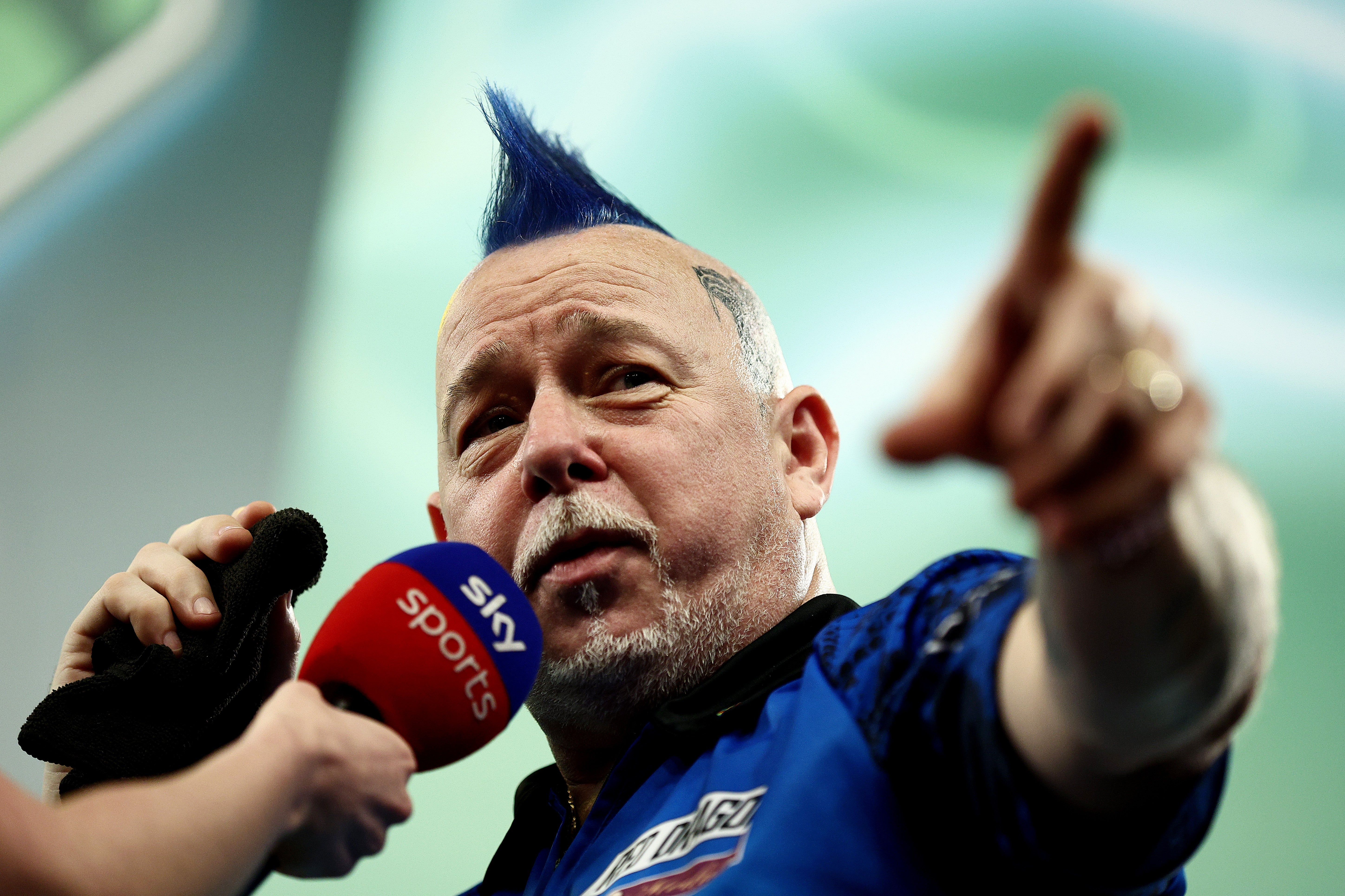 Peter Wright says he’s coming after the sport’s young stars