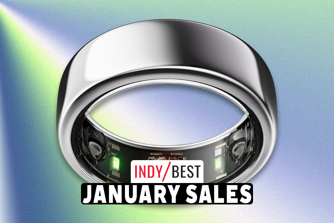 The smart ring is £100 cheaper in the Boxing Day sales