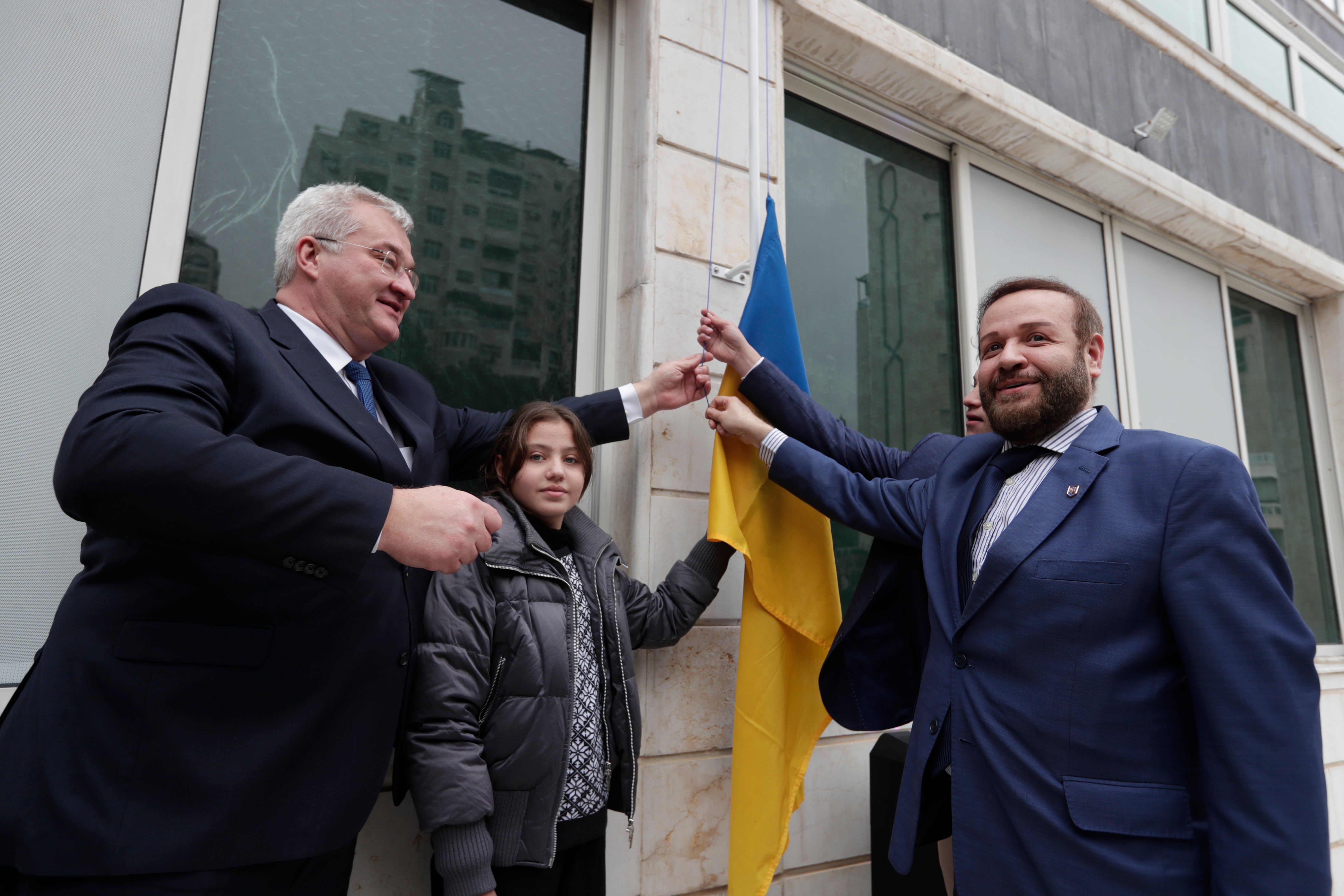 Ukrainian Foreign Minister Andrii Sybiha, left, and his Syrian counterpart Asaad Hassan al-Shibani, right