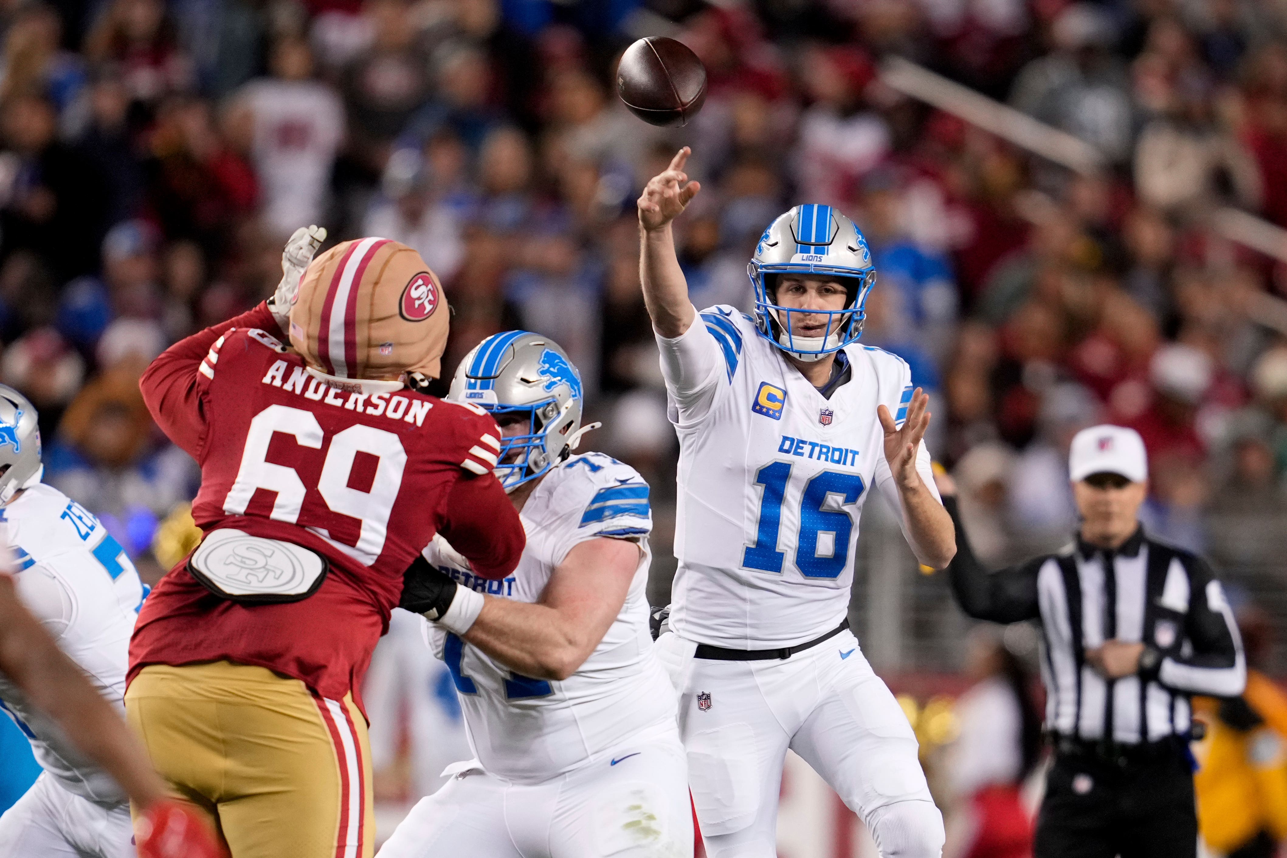 Detroit Lions quarterback Jared Goff throws a pass during the first half (Godofredo A Vasquez/AP)