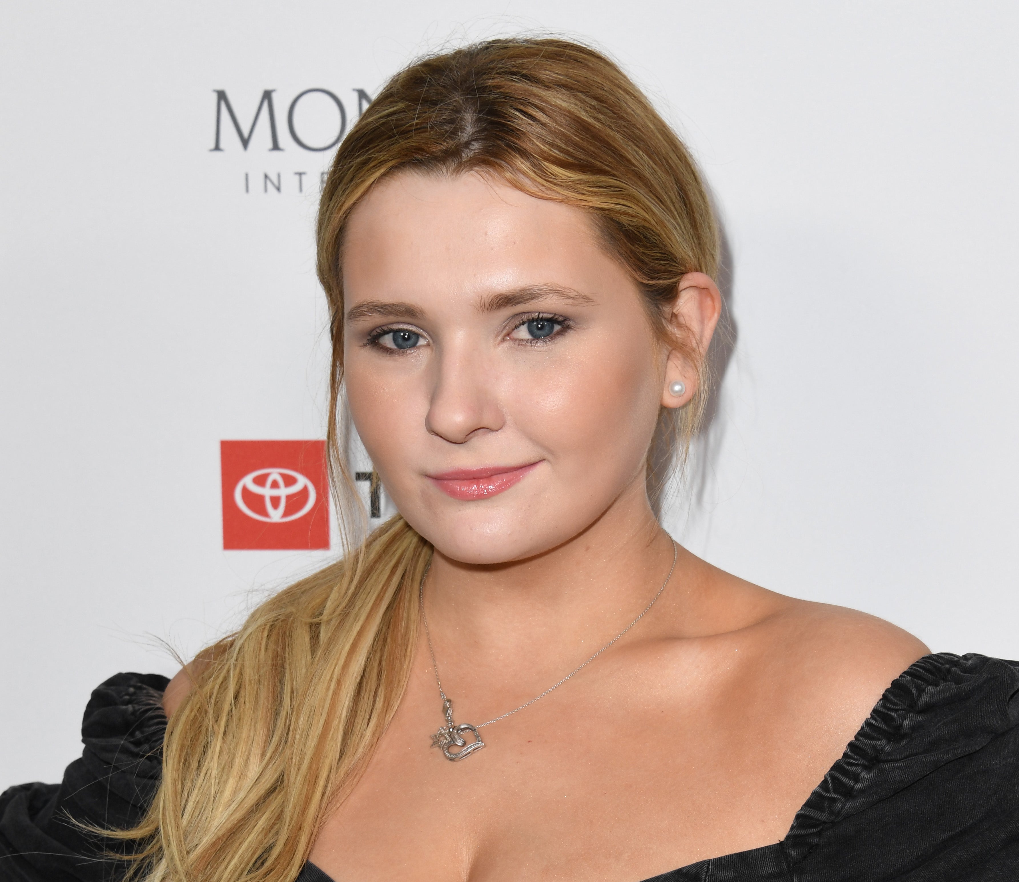 Abigail Breslin pictured in 2021