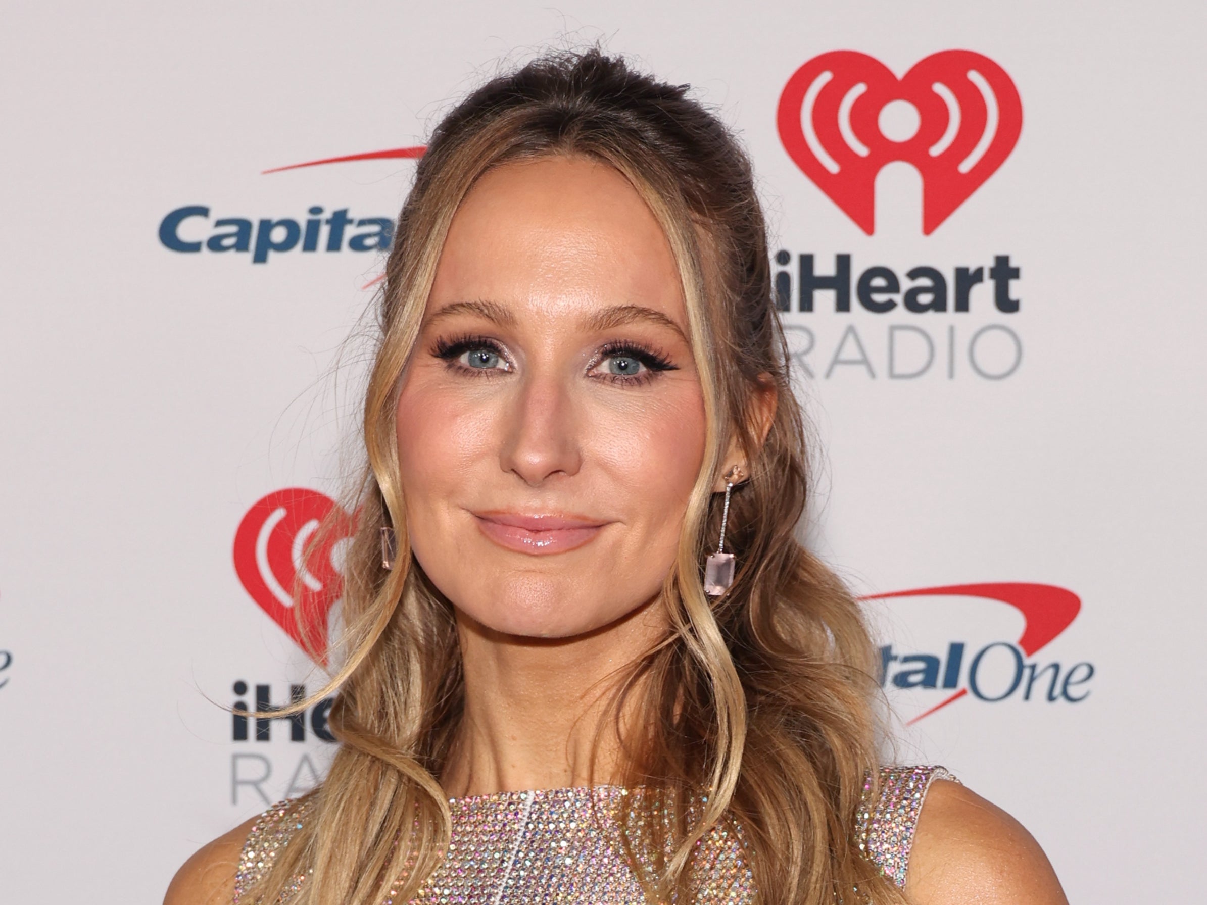 Nikki Glaser is set to host the 82nd annual Golden Globe Awards on January 5