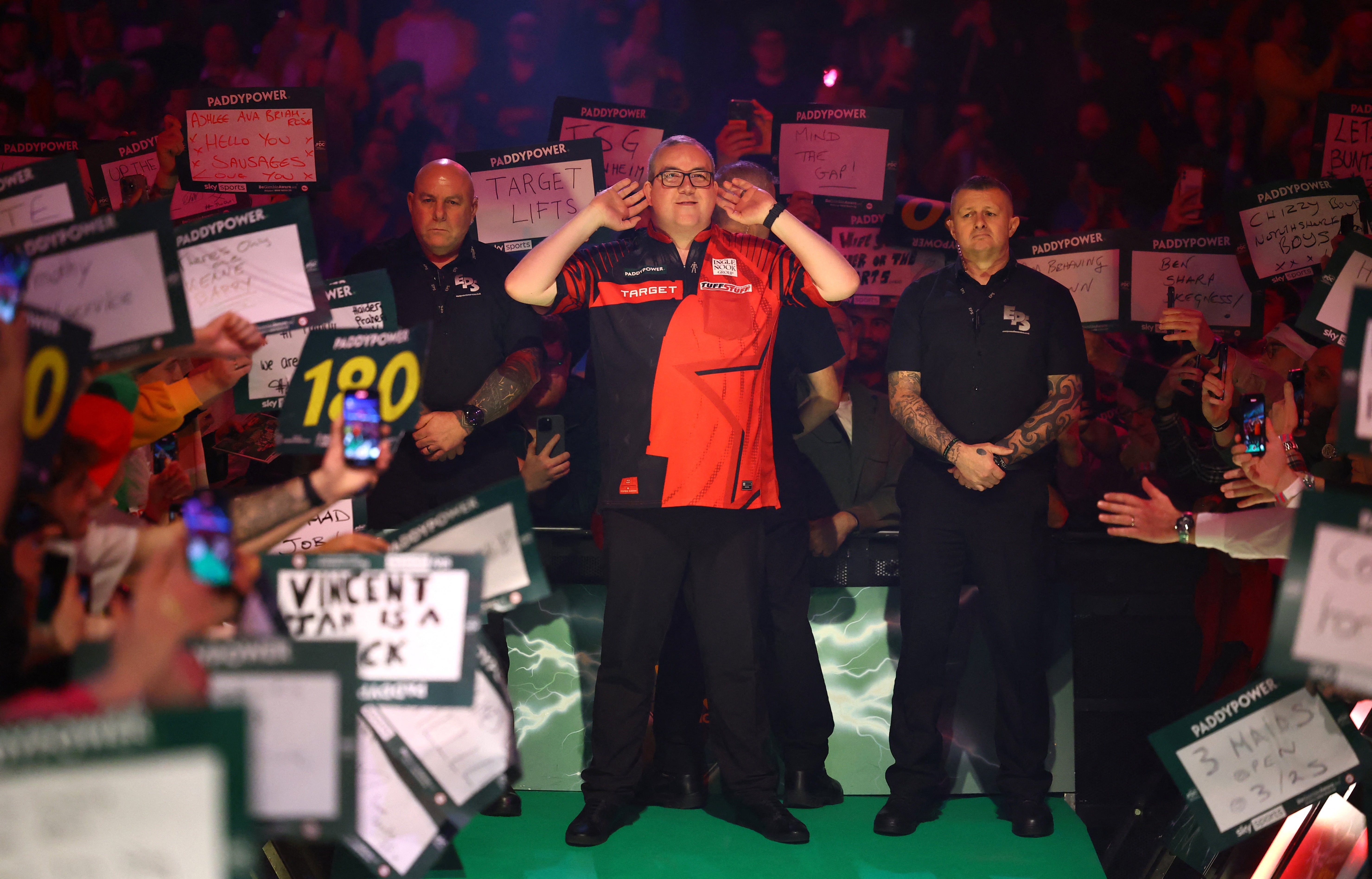 Stephen Bunting is a crowd favourite, partly thanks to his walk-on