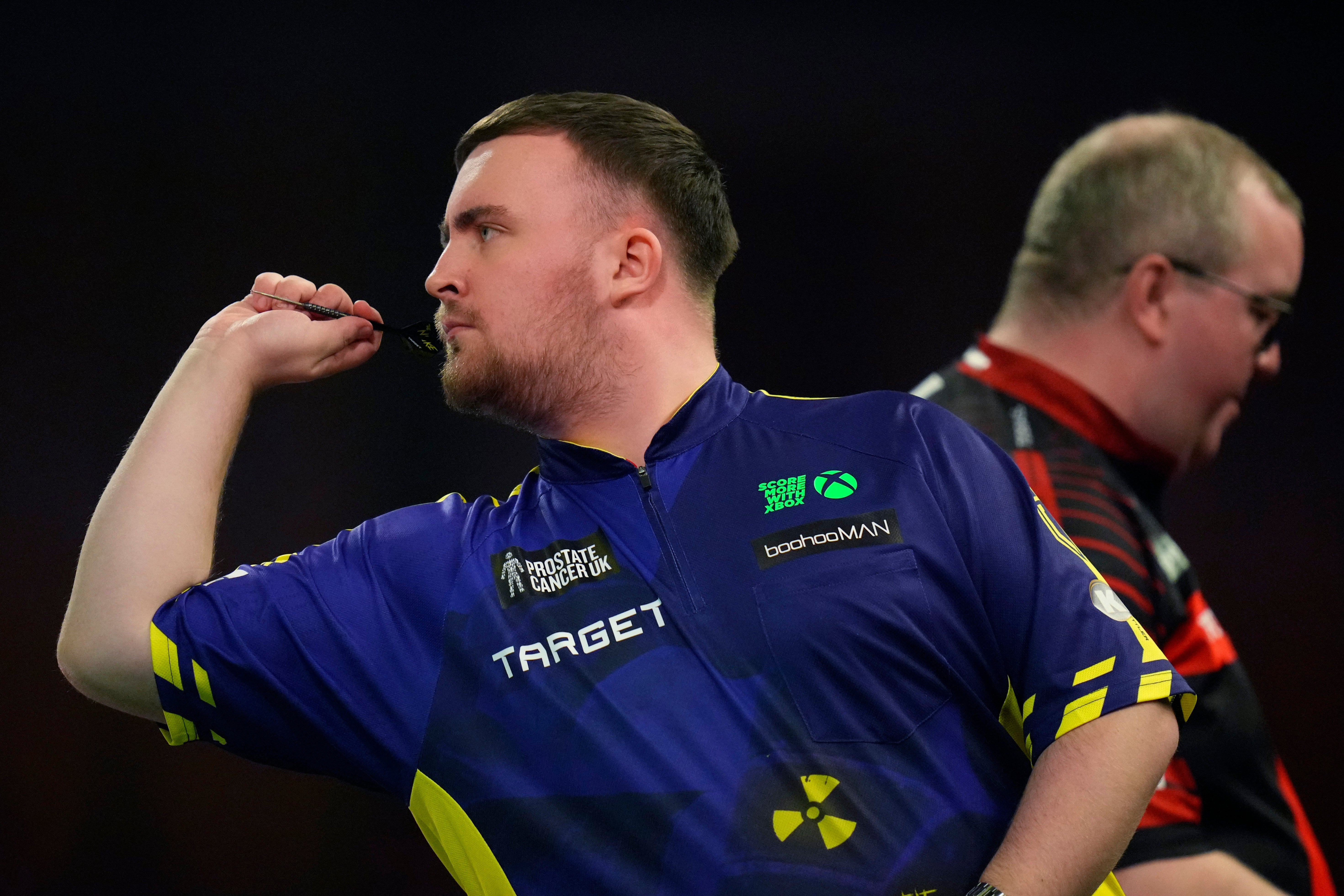 Luke Littler defeated Stephen Bunting to reach the World Darts Championship final