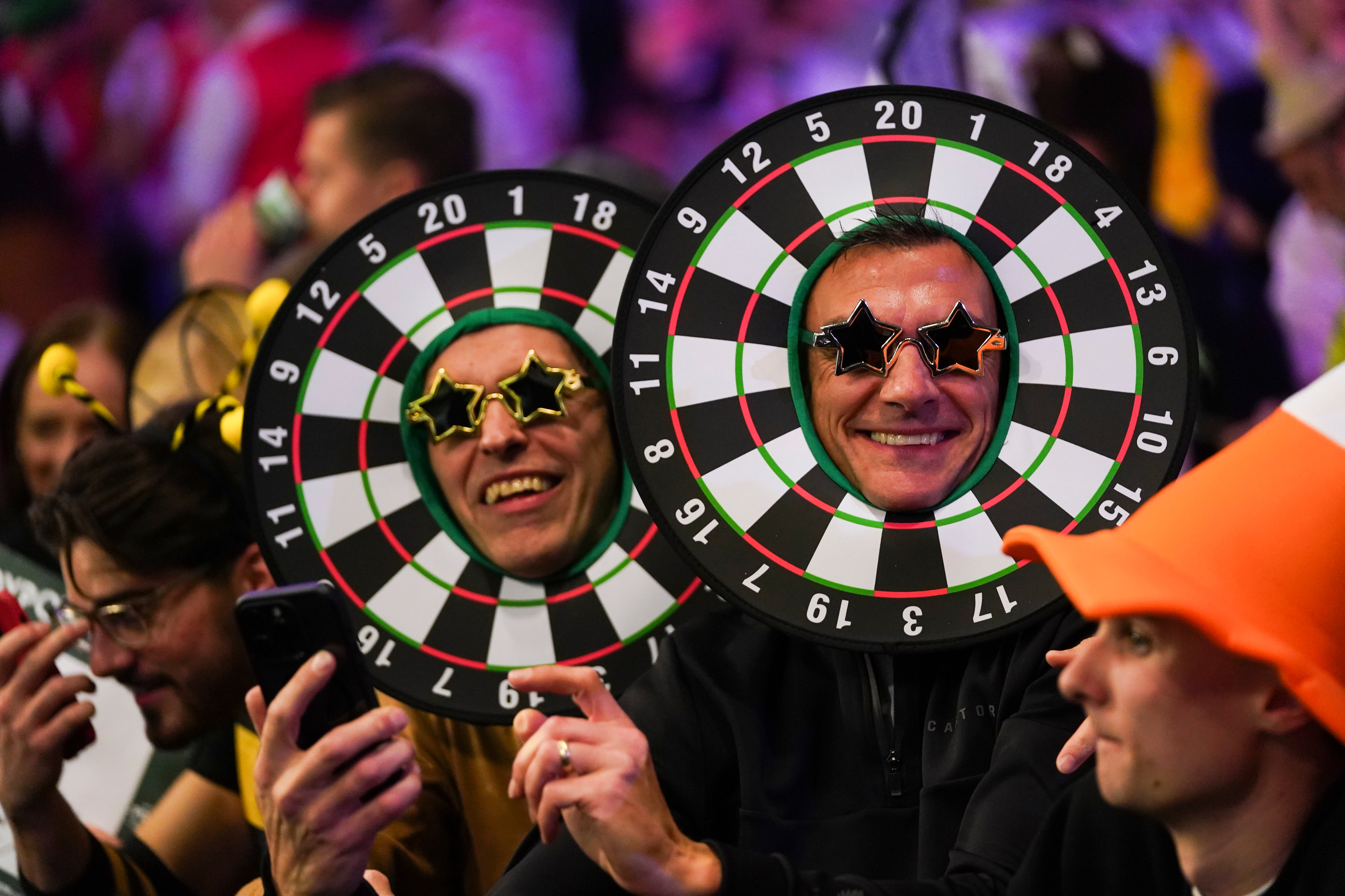 APTOPIX Britain Darts Worlds