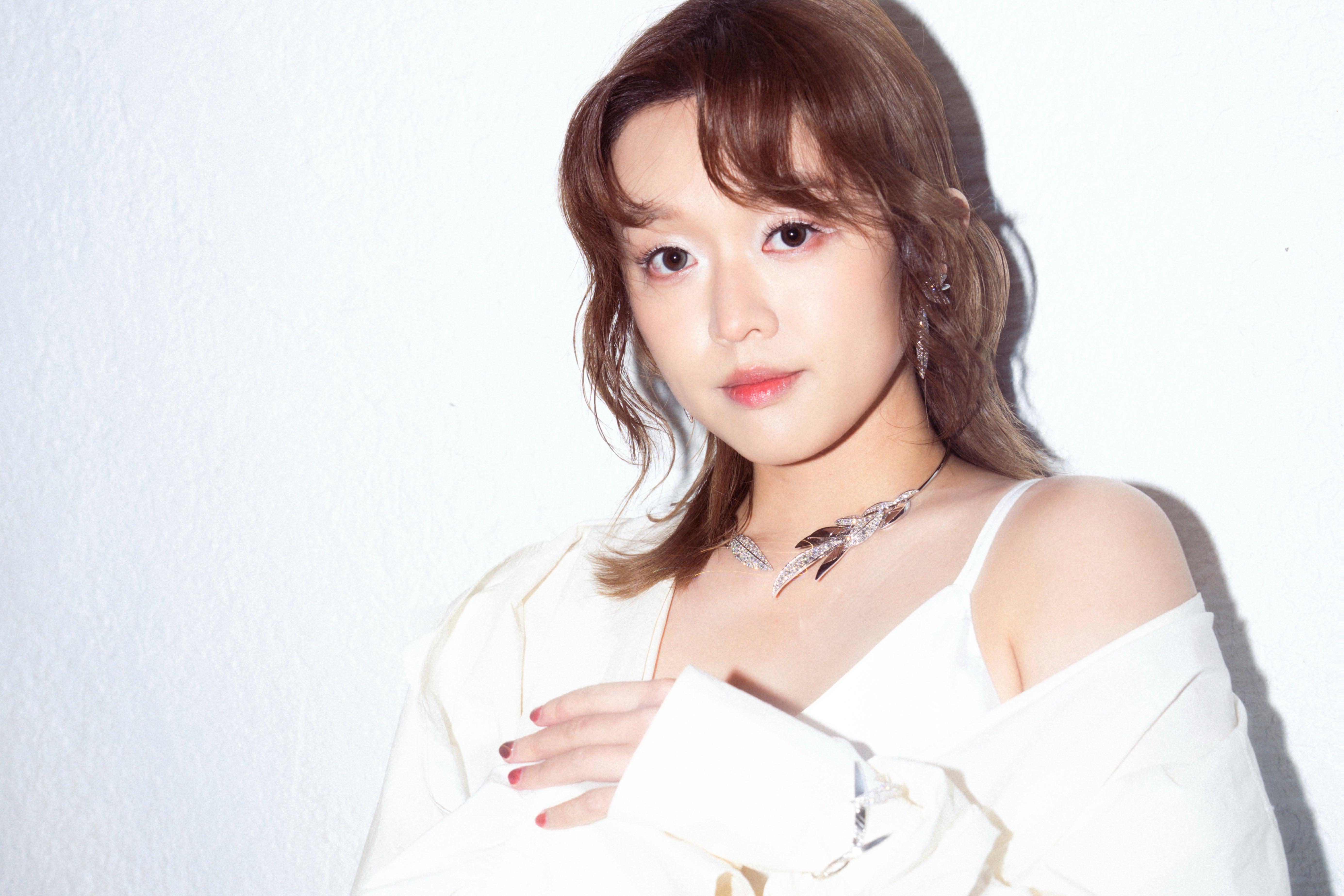 Asian And Asian Americans-Crossover Entertainment