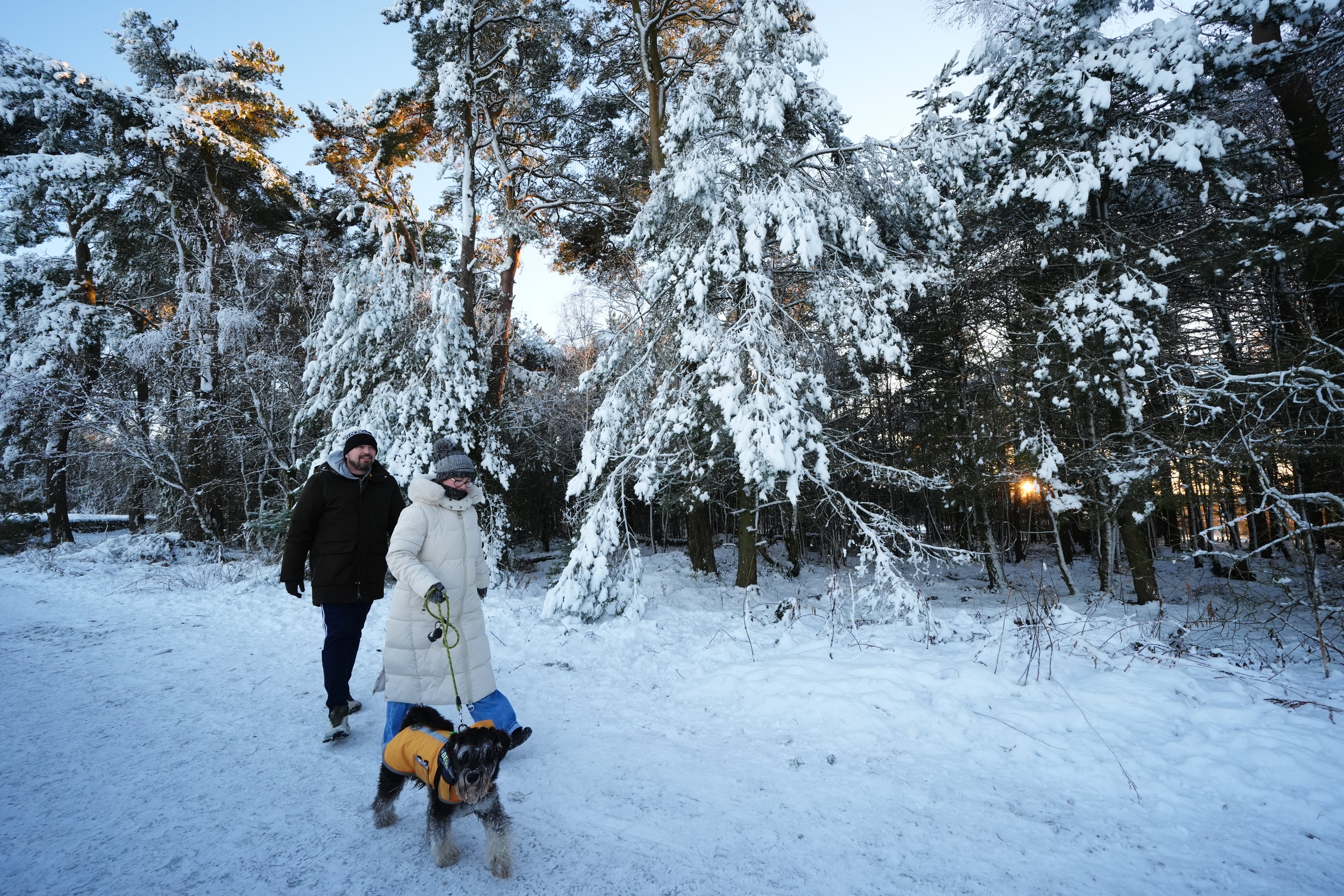 The Met Office has warned of ‘extremely dangerous’ freezing rain across the UK this weekend