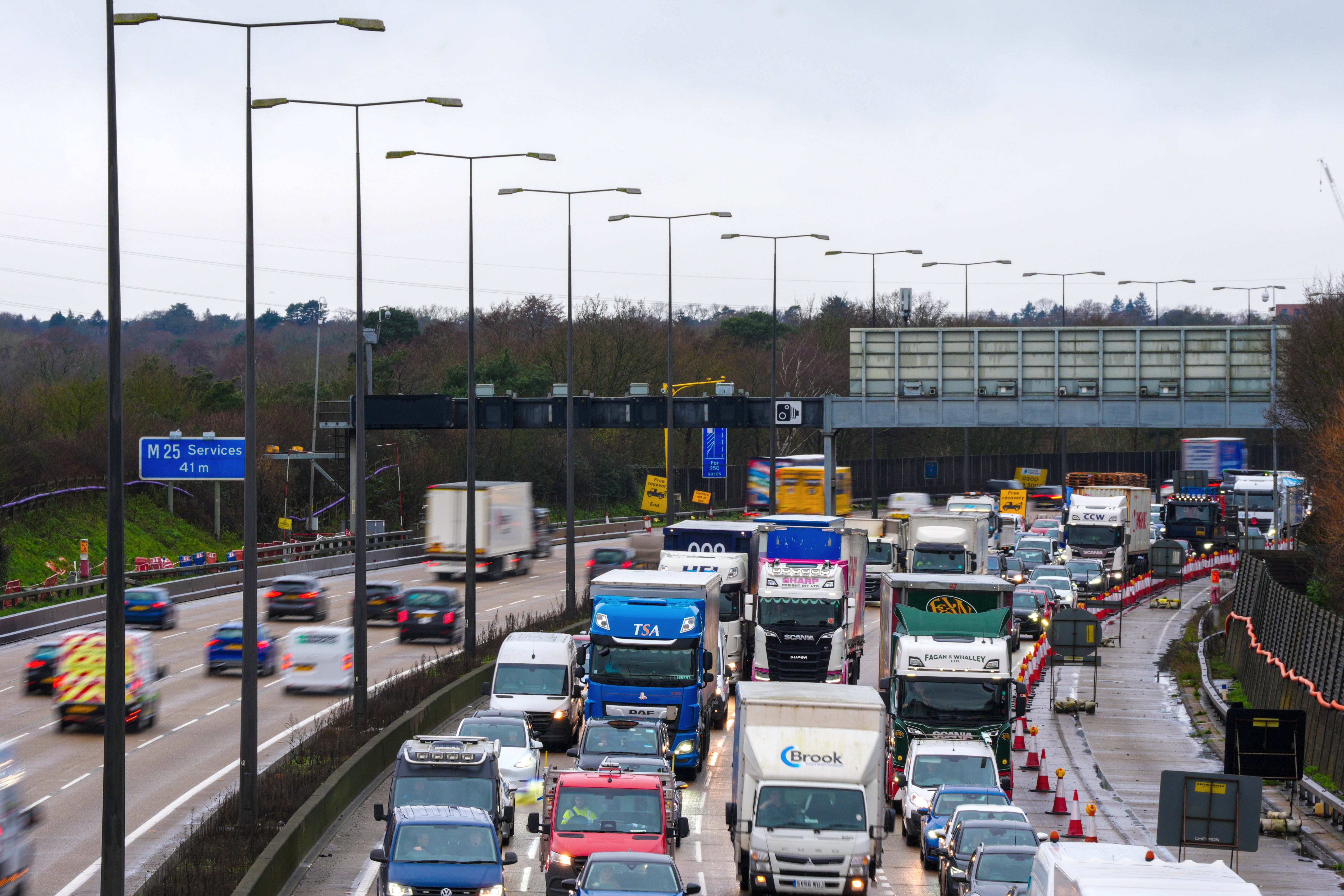 Traffic on the M25 near Junction 10