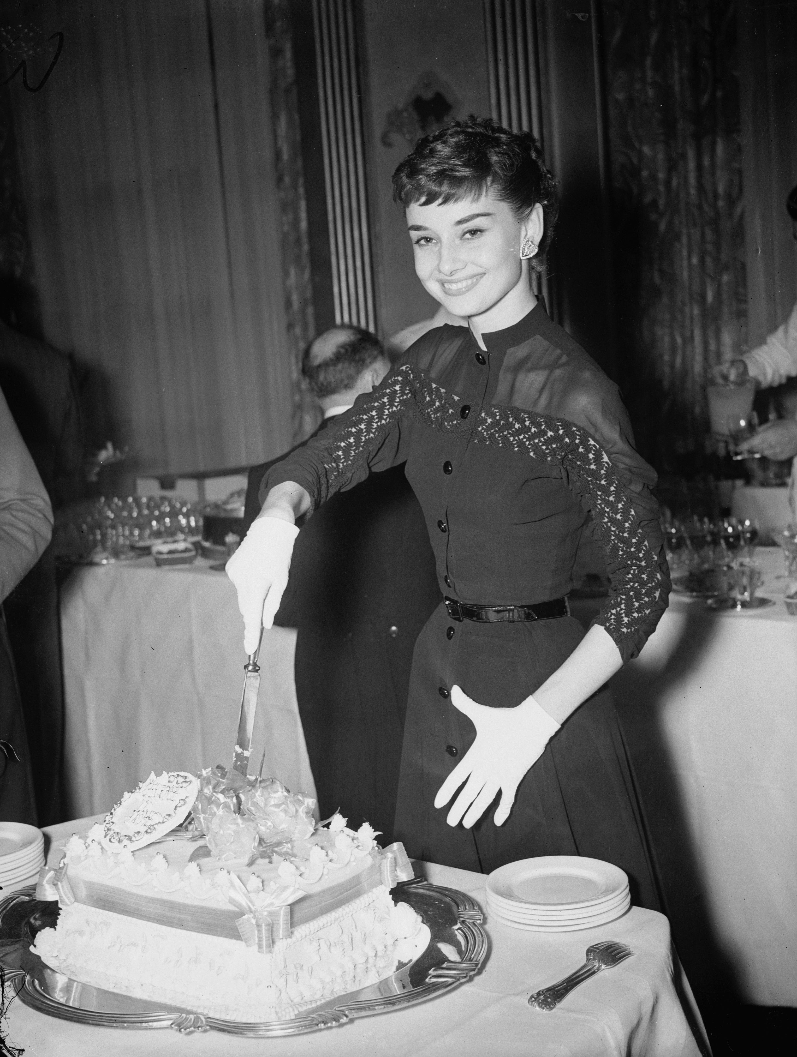 Audrety Hepburn at a wedding in 1953