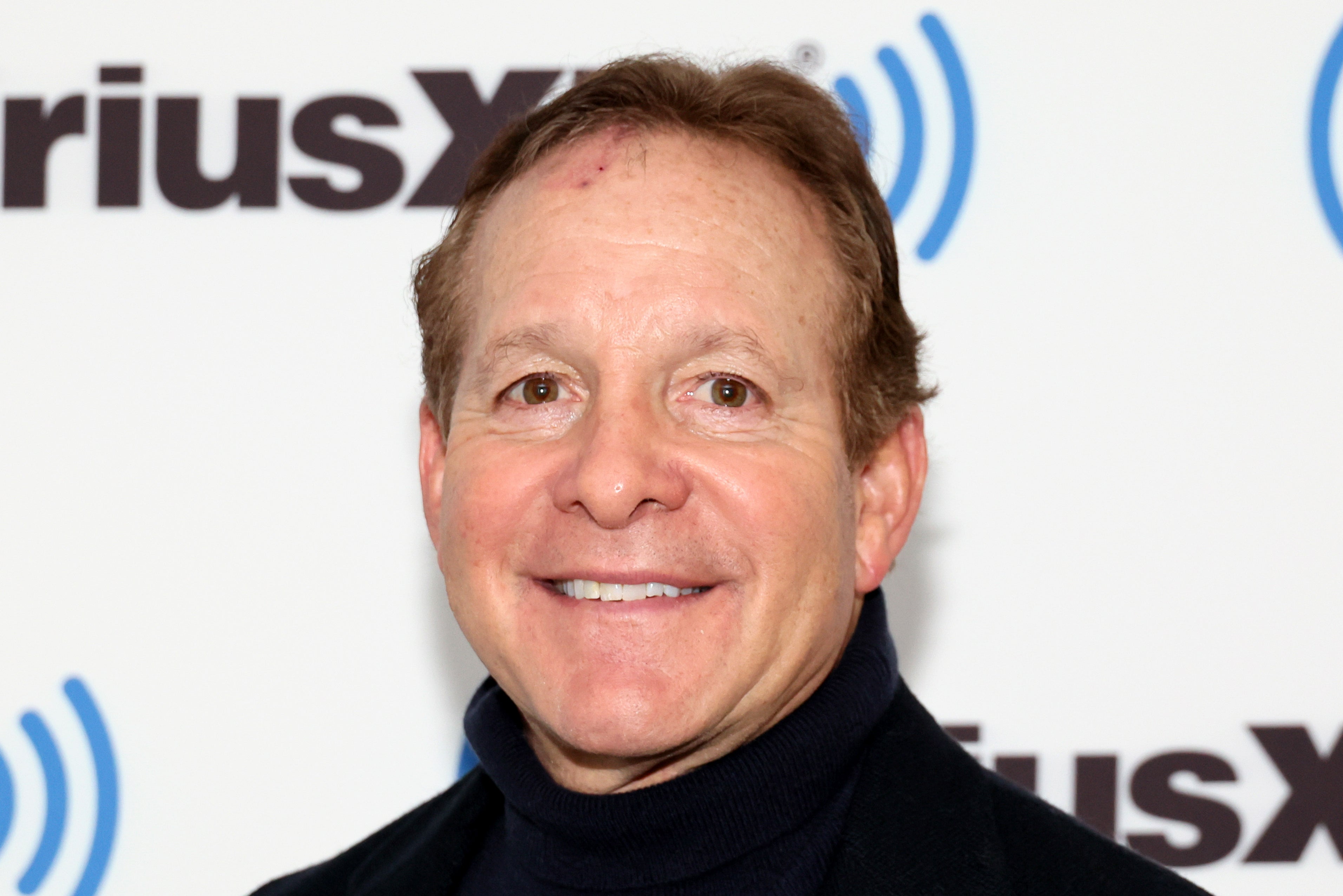 Steve Guttenberg