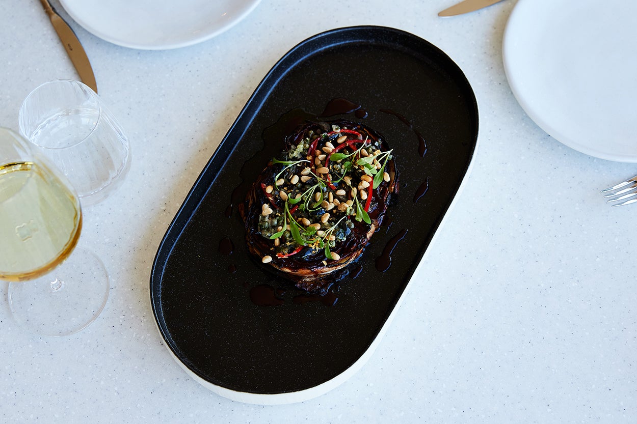 Who said cabbage couldn’t steal the show? A smoky, spicy masterpiece that gives Veganuary the boldness it deserves