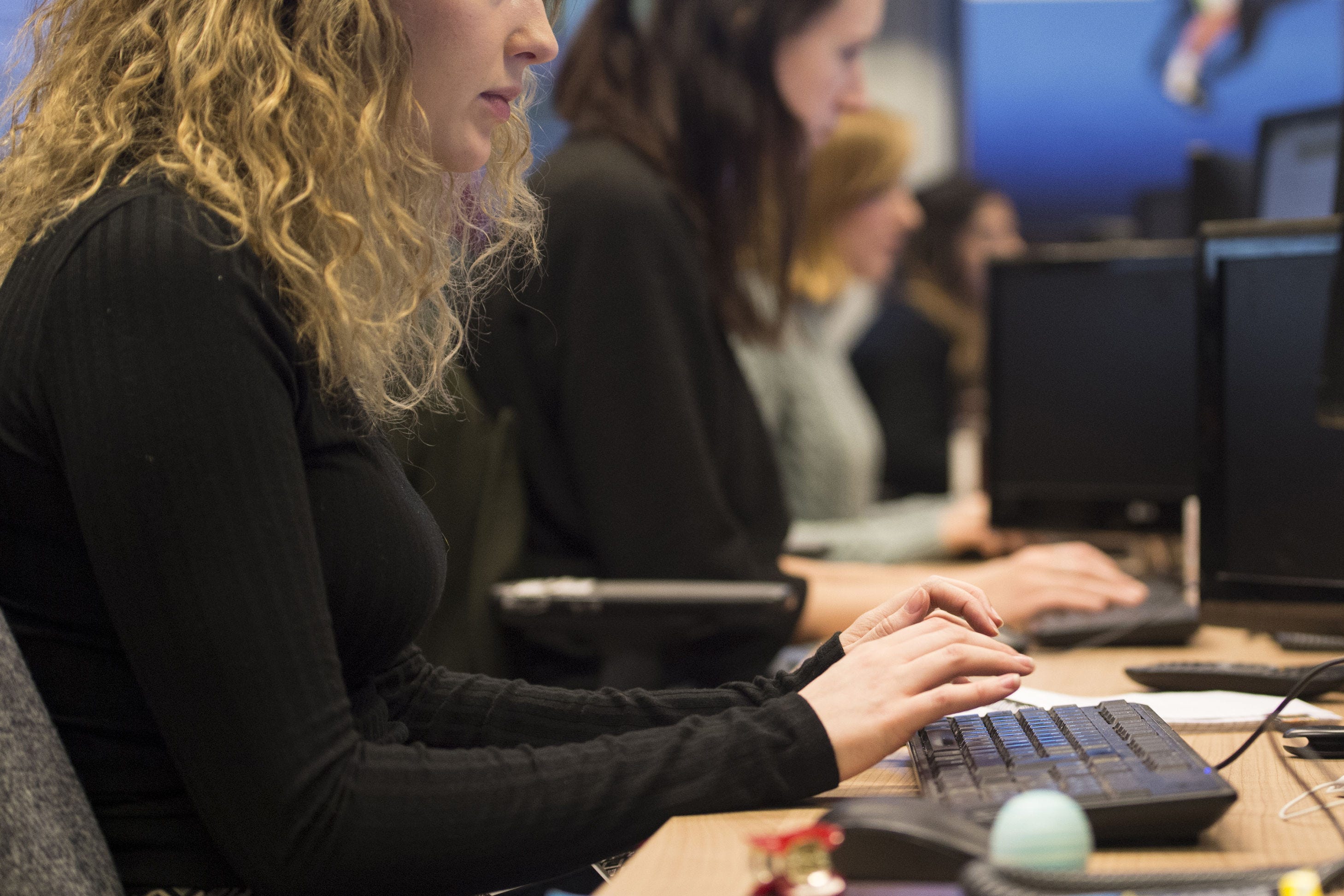 The Government has withdrawn an objection to the four-day working week (PA)