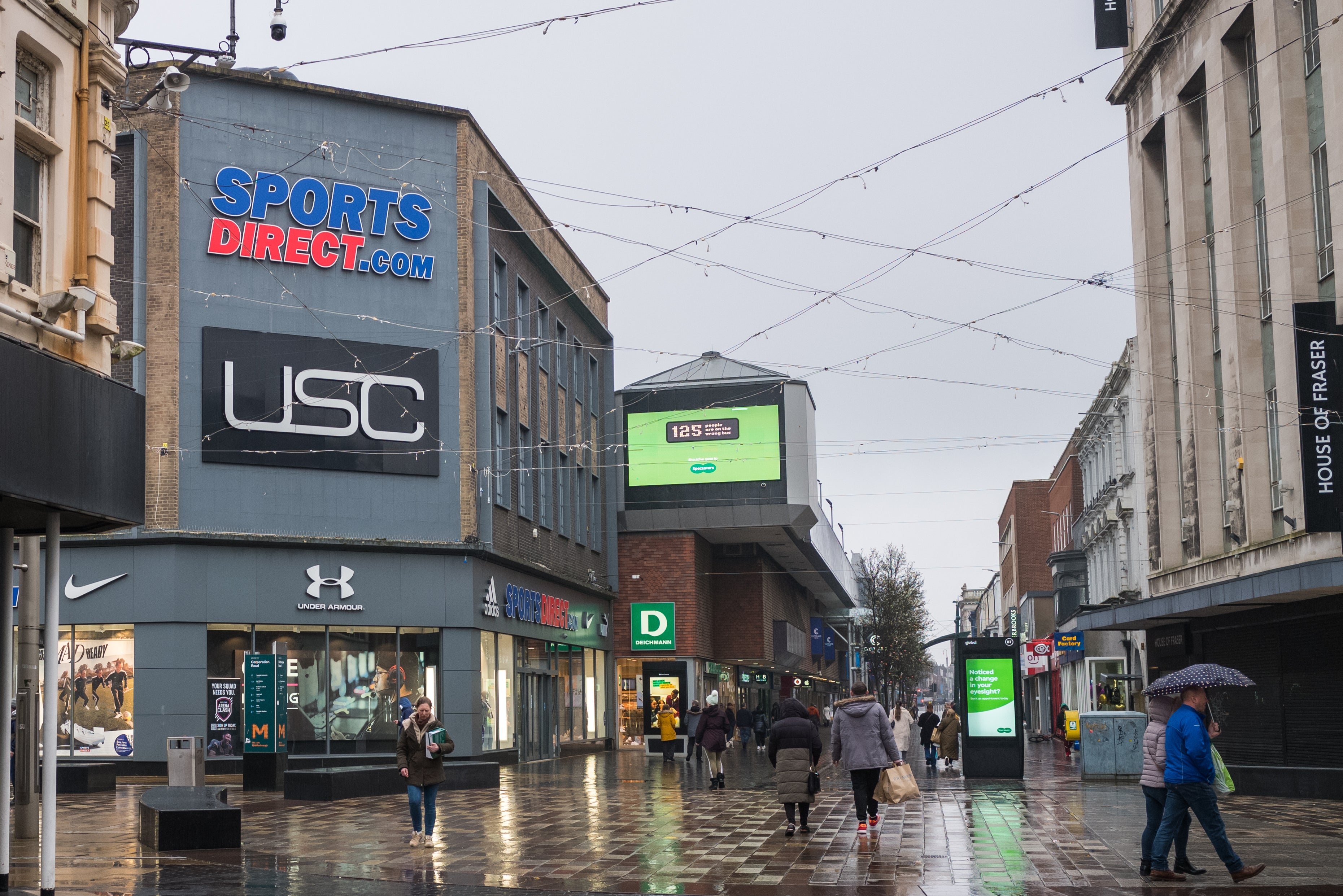 Overall sales volumes have fallen for the ninth consecutive month, according to CBI data