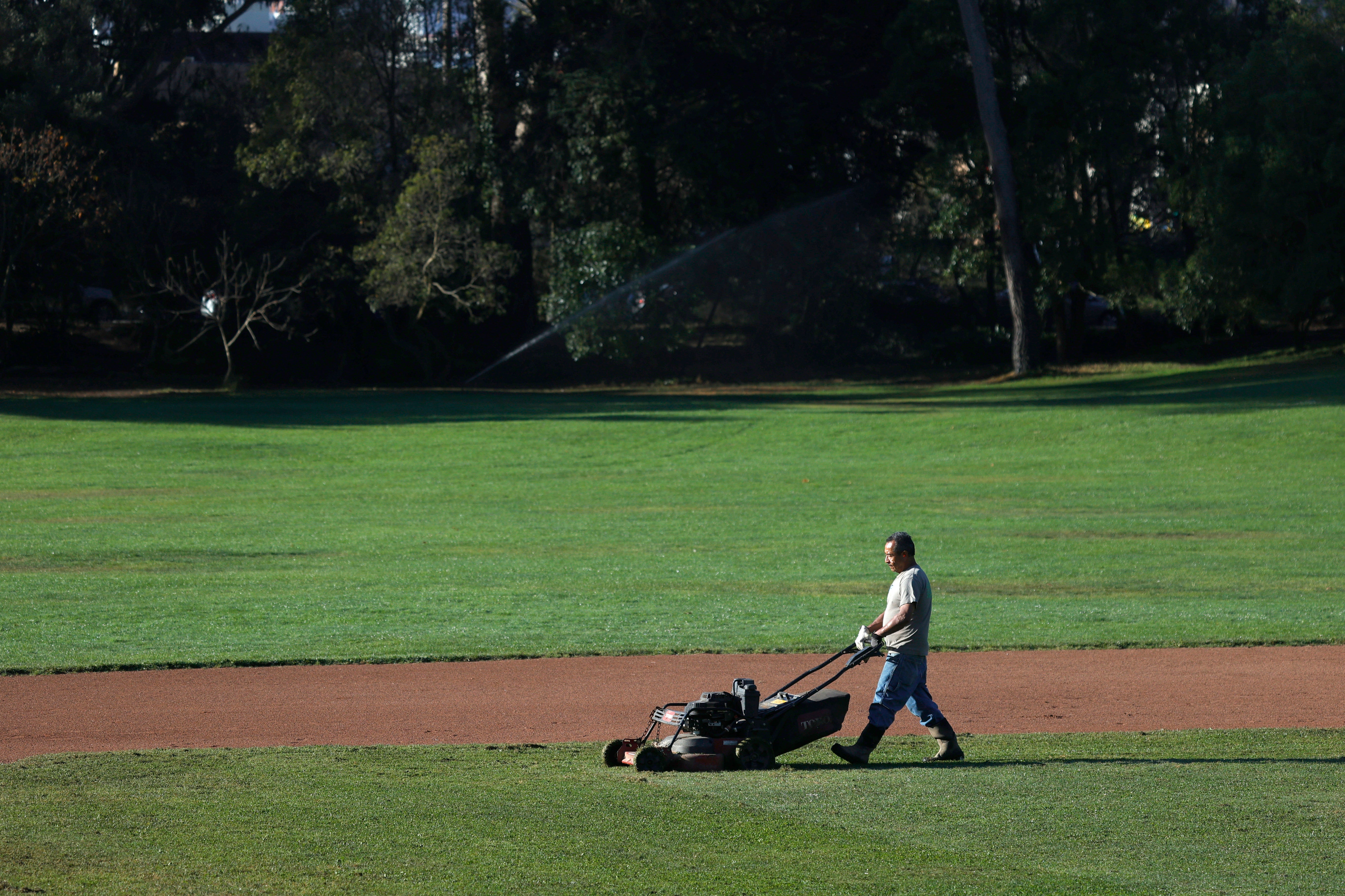 Some 30,000 people in the US lose fingers each year; clearing debris from lawnmowers is a common cause