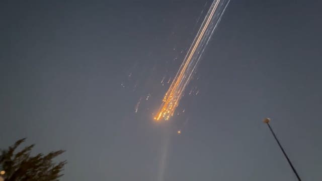 <p>SpaceX debris streaks through sky after Elon Musk's spacecraft destroyed</p>