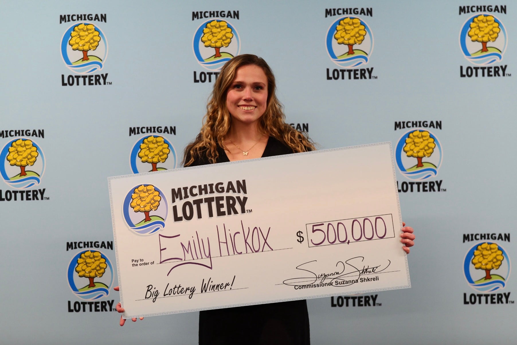 Emily Hickox couldn’t believe what she had won after swapping gifts with her dad