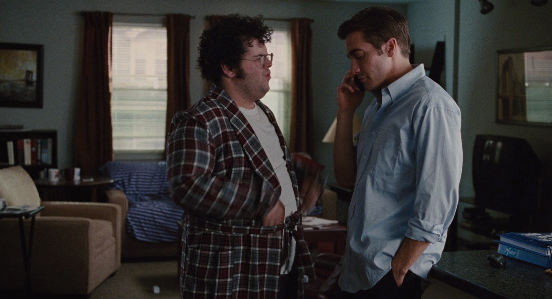 Josh Gad Jake Gyllenhaal in ‘Love & Other Drugs’
