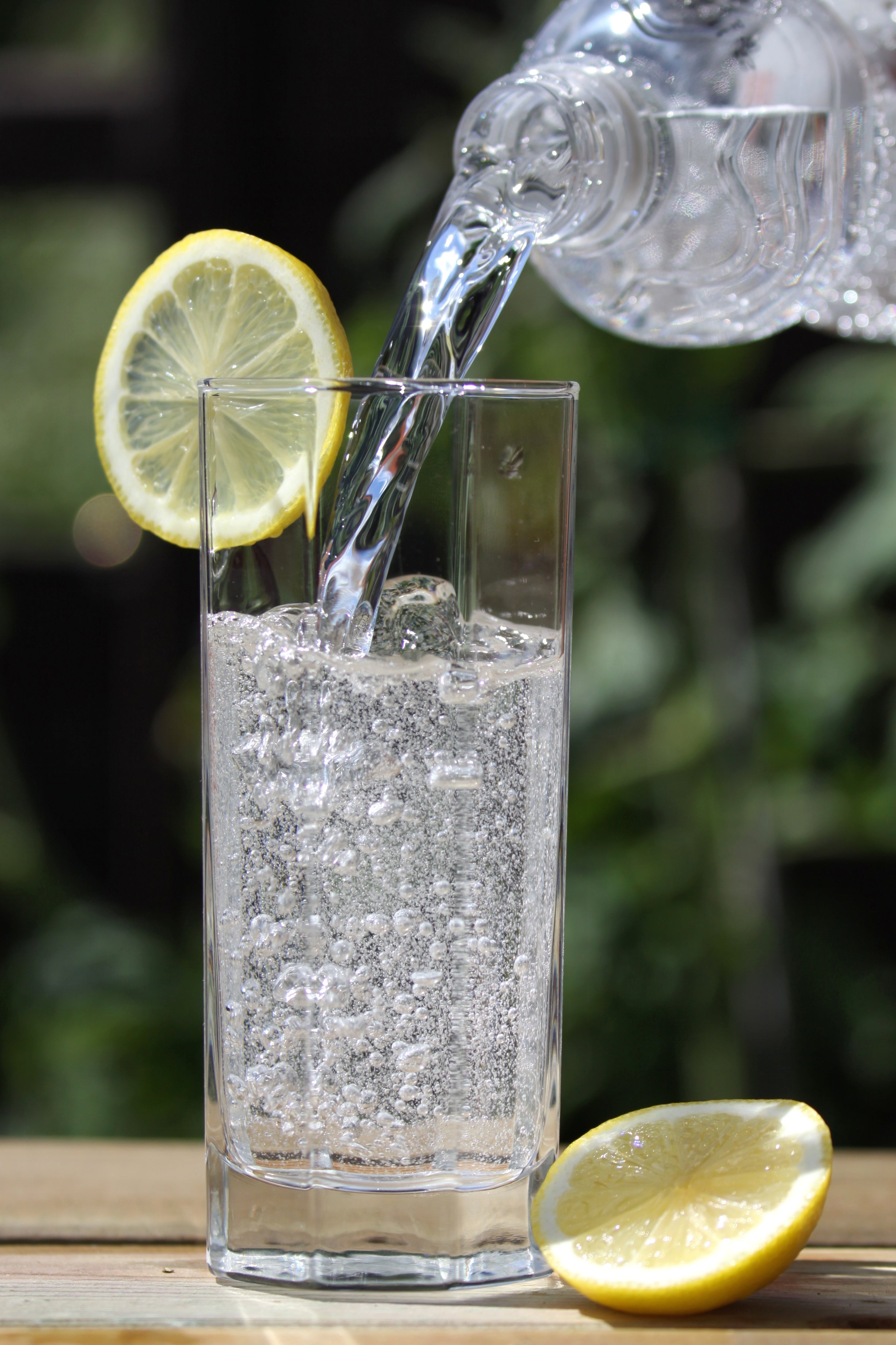 A balanced diet and exercise will have a much larger impact on weight loss than carbonated water.