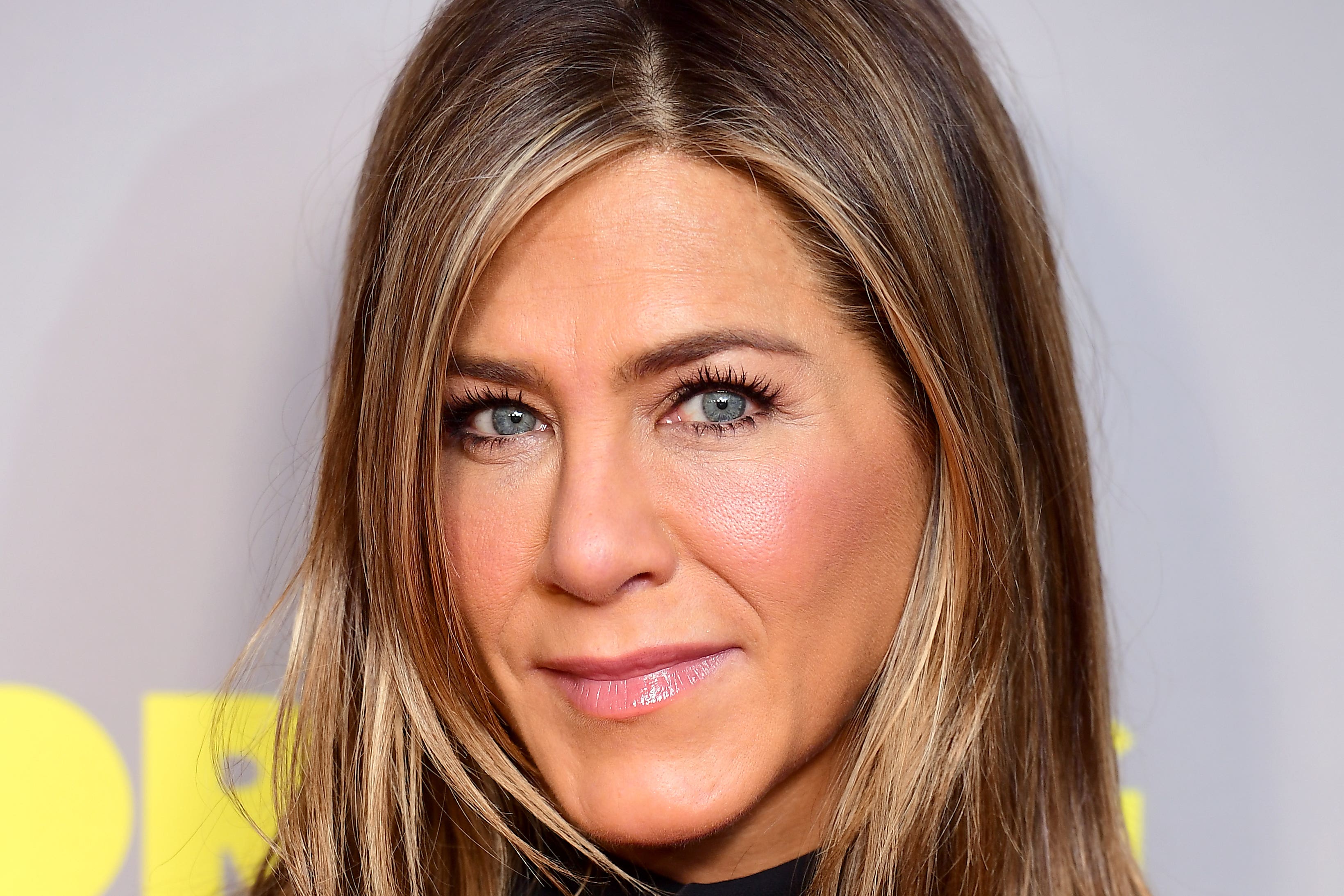 Stalker Jennifer Aniston narazila na auto přes bránu jejího Bel Air nemovitosti, zatímco byla doma minulý měsíc