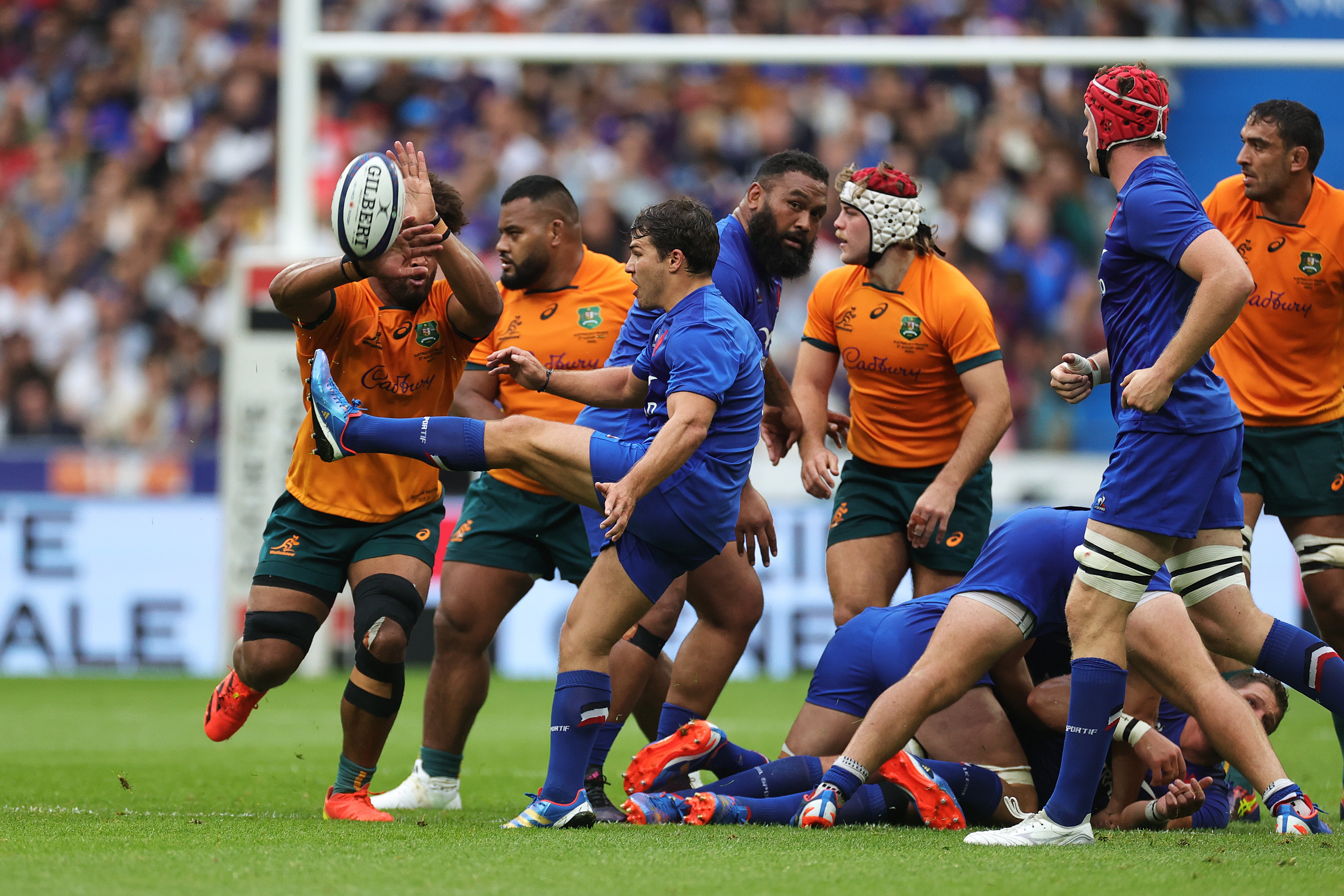 ...and his left to create a significant advantage