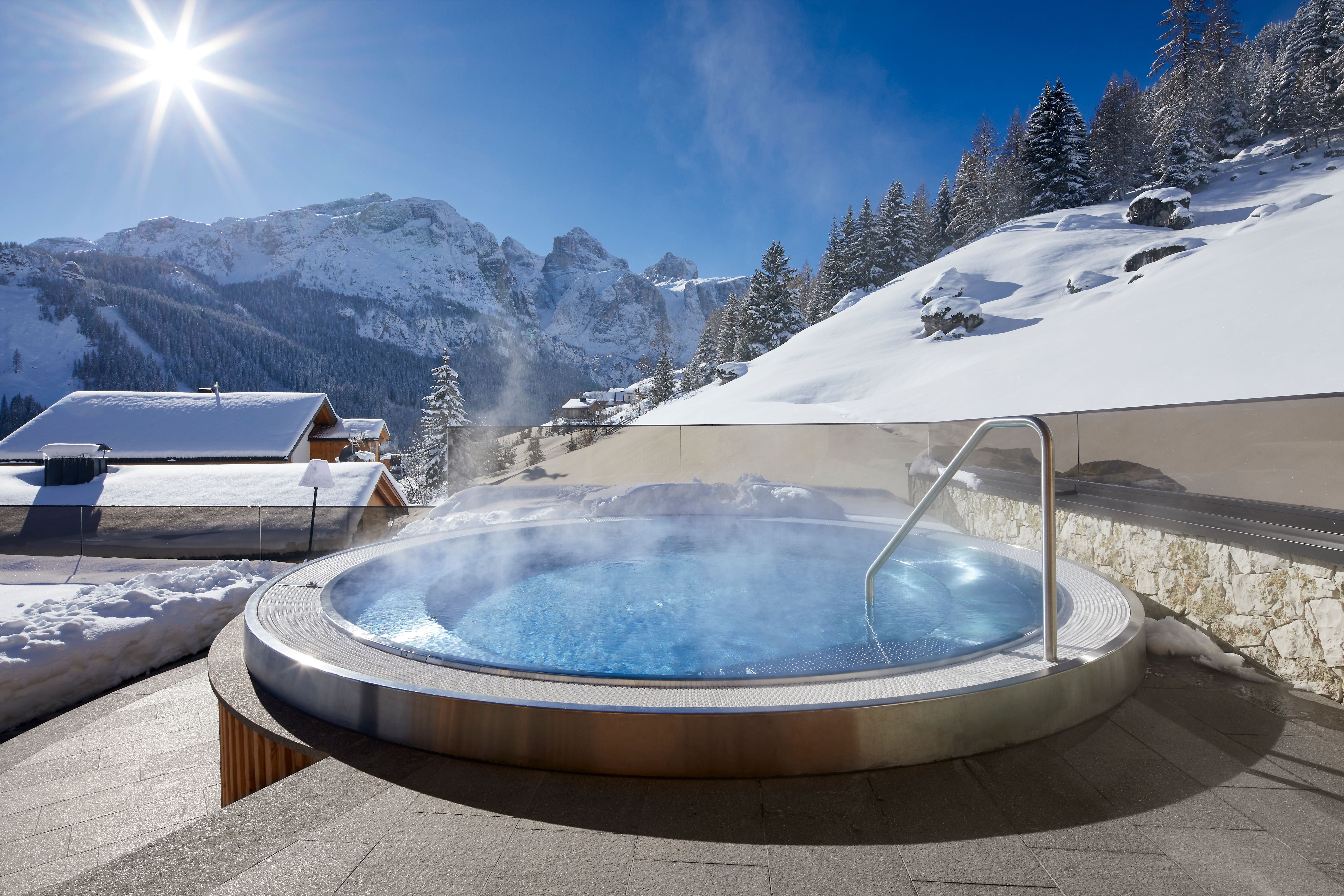 The jacuzzi at Hotel Sassongher