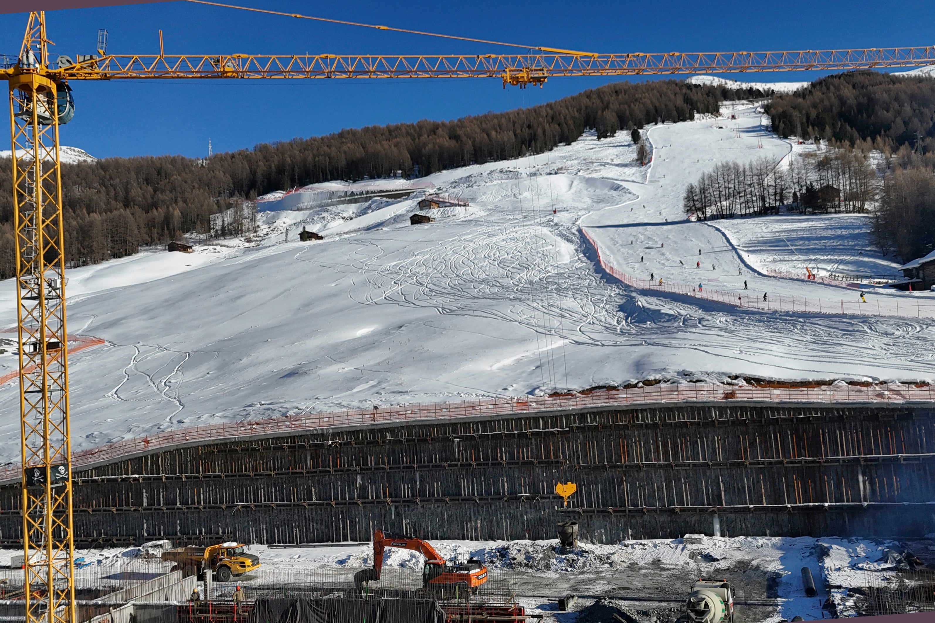 Work is underway at the Livigno Snow Park but it has been hit by delays
