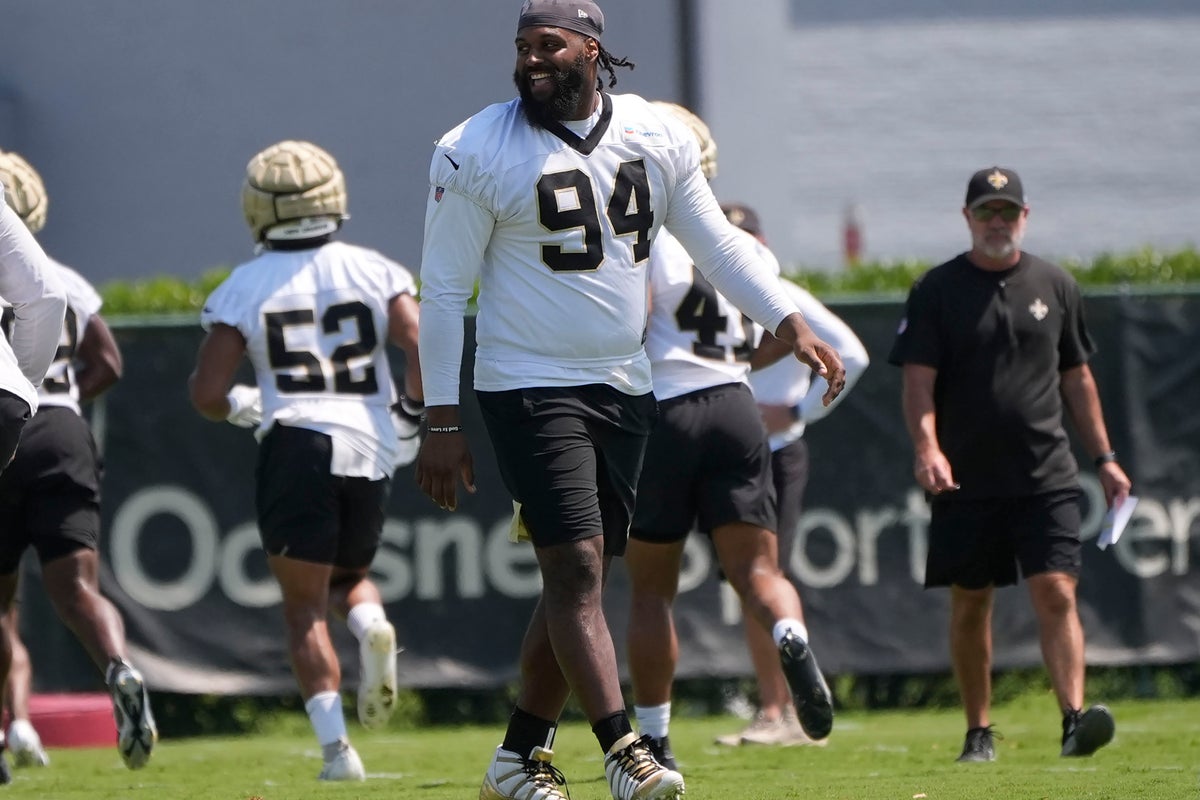 https://static.the-independent.com/2025/02/05/11/Black_Coaches_And_Players_Football_13990.jpg?width=1200&height=800&crop=1200:800