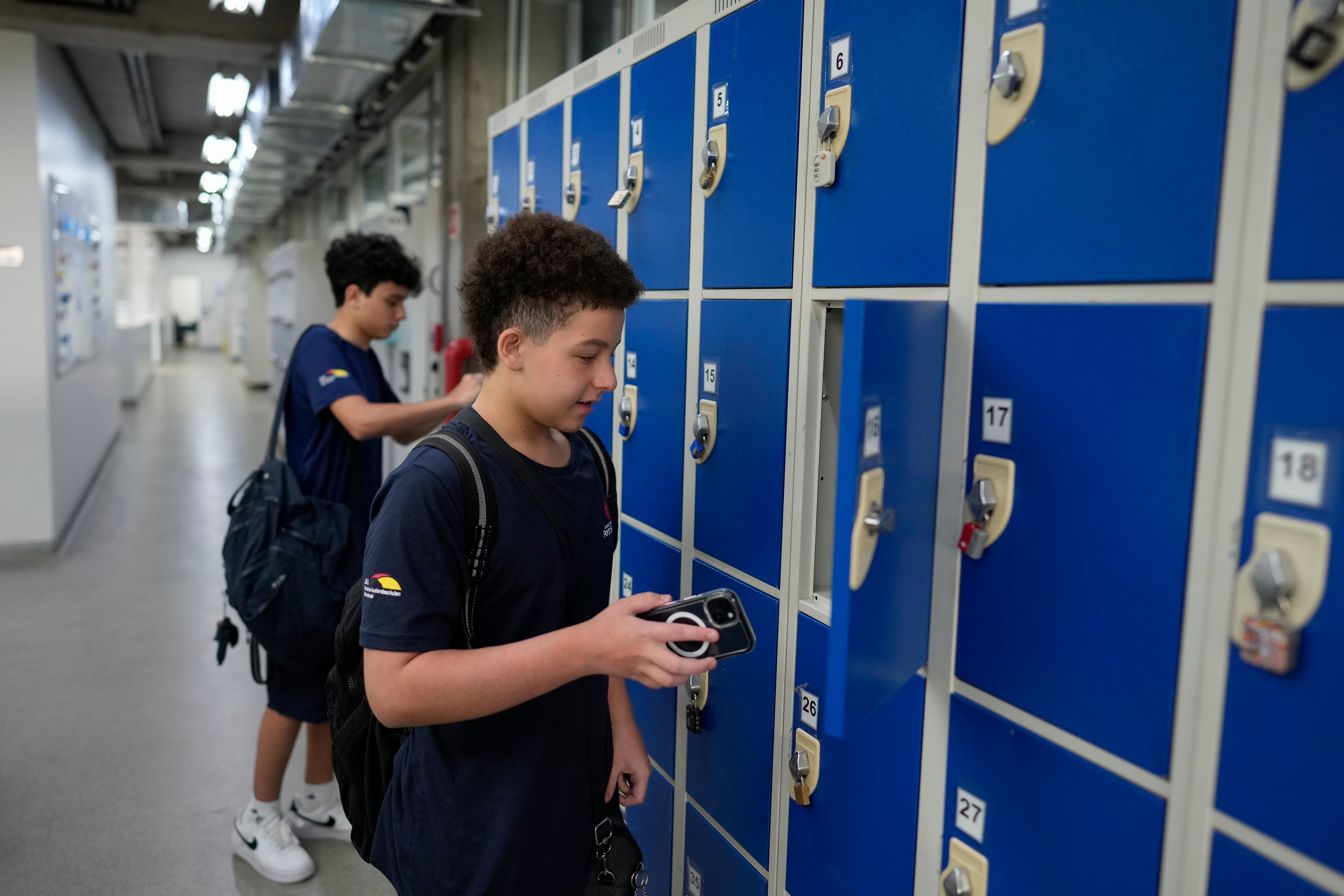 Brazil School Phone Ban