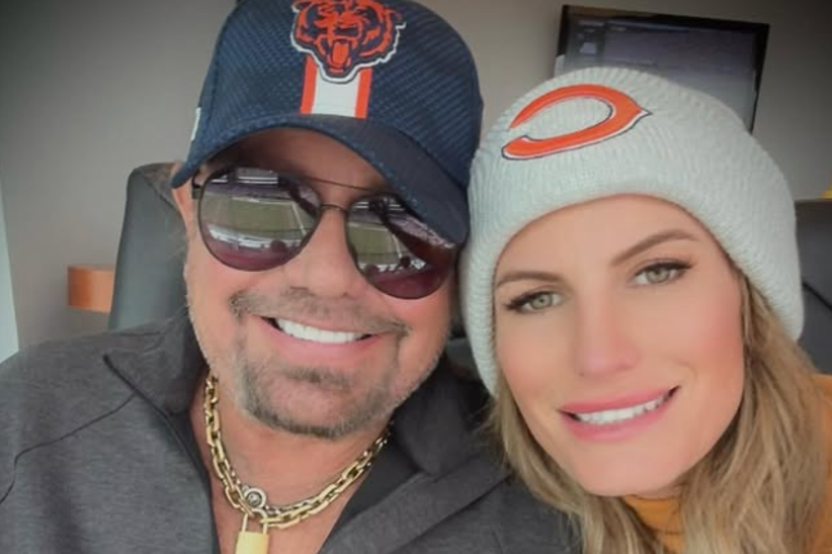 Motley Crue share statement after Vince Neil’s plane crashes in Arizona Motley Crue share statement after Vince Neil’s plane crashes in Arizona